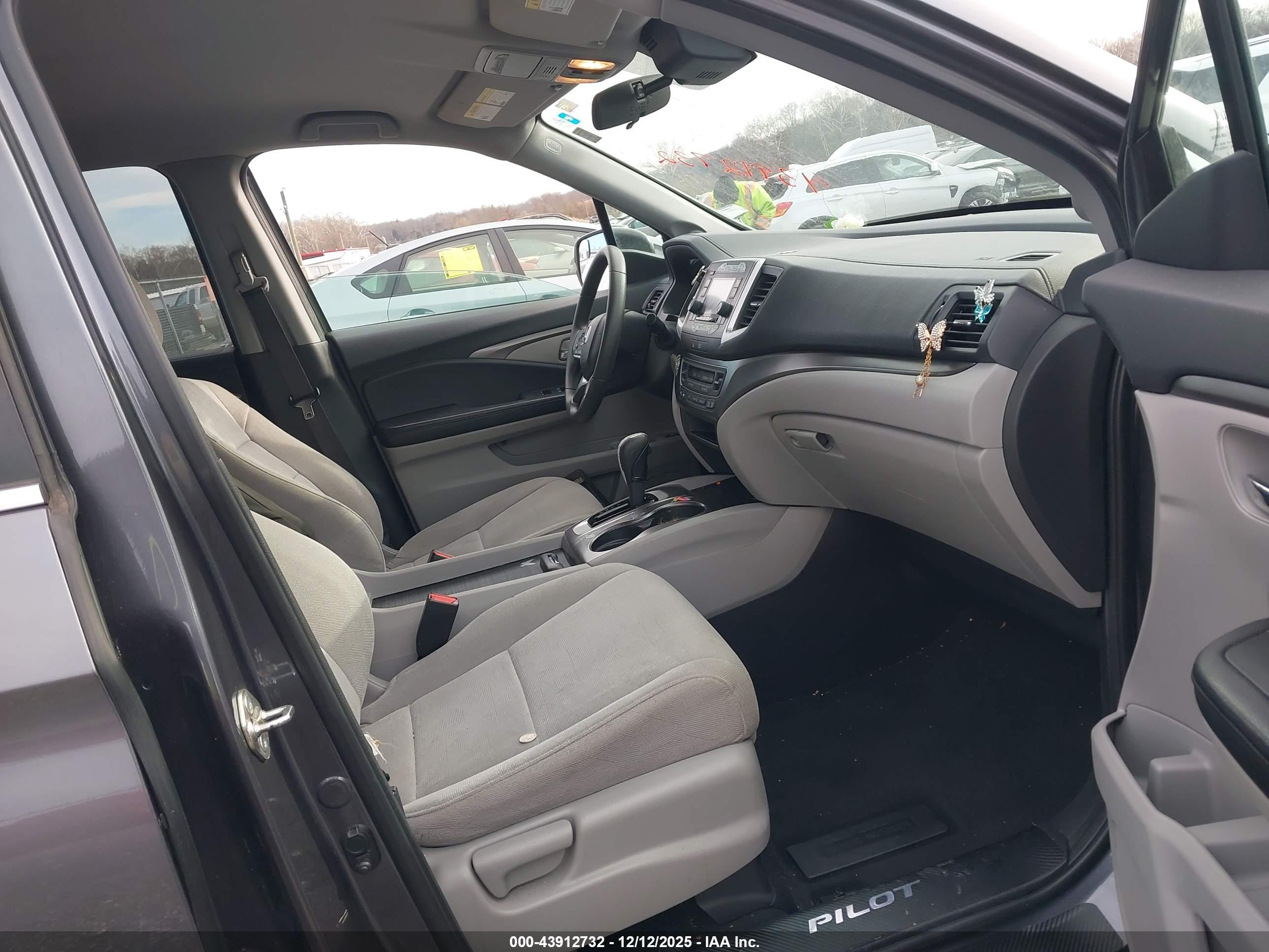 HONDA PILOT image 5
