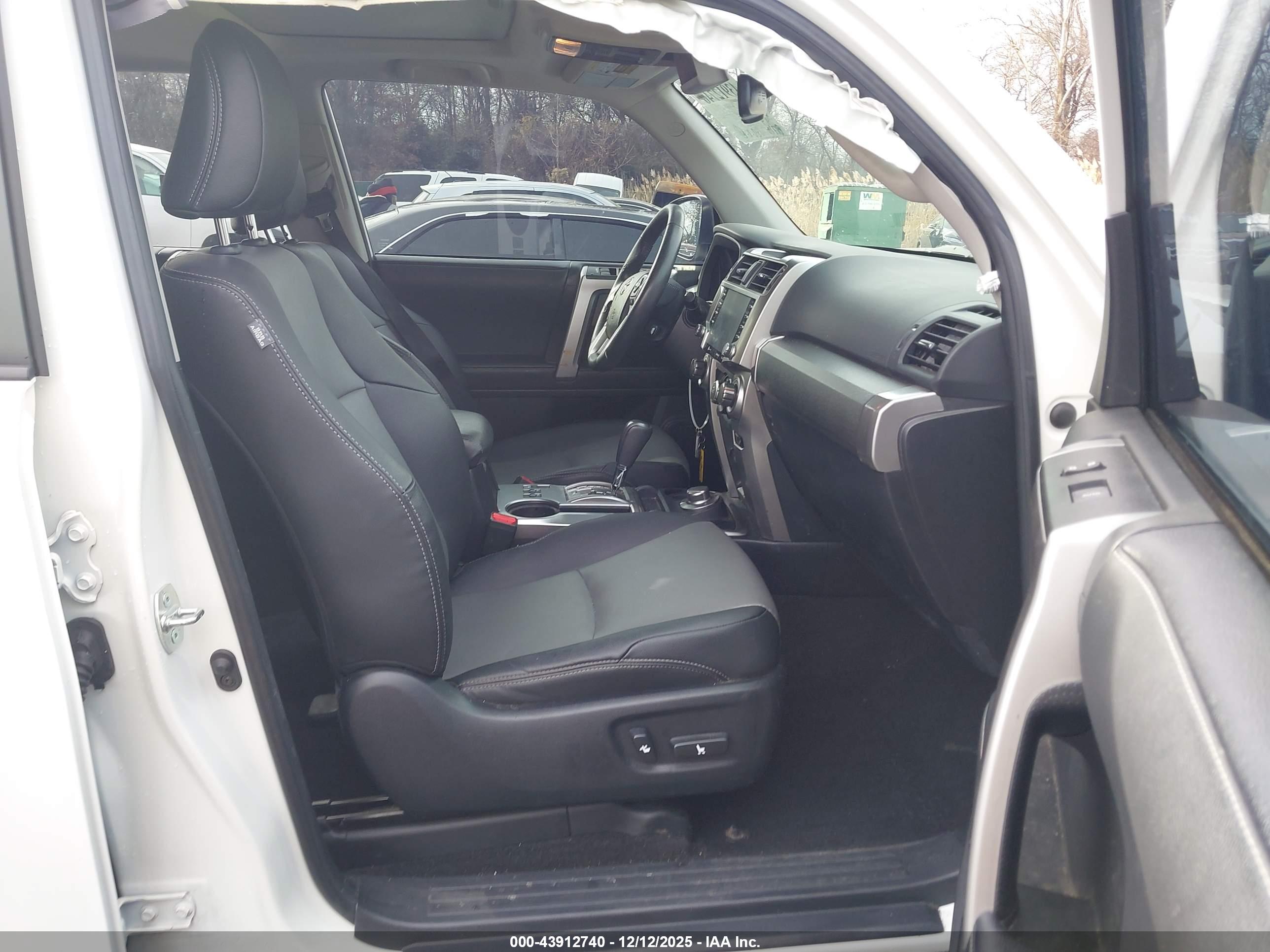 TOYOTA 4RUNNER image 5