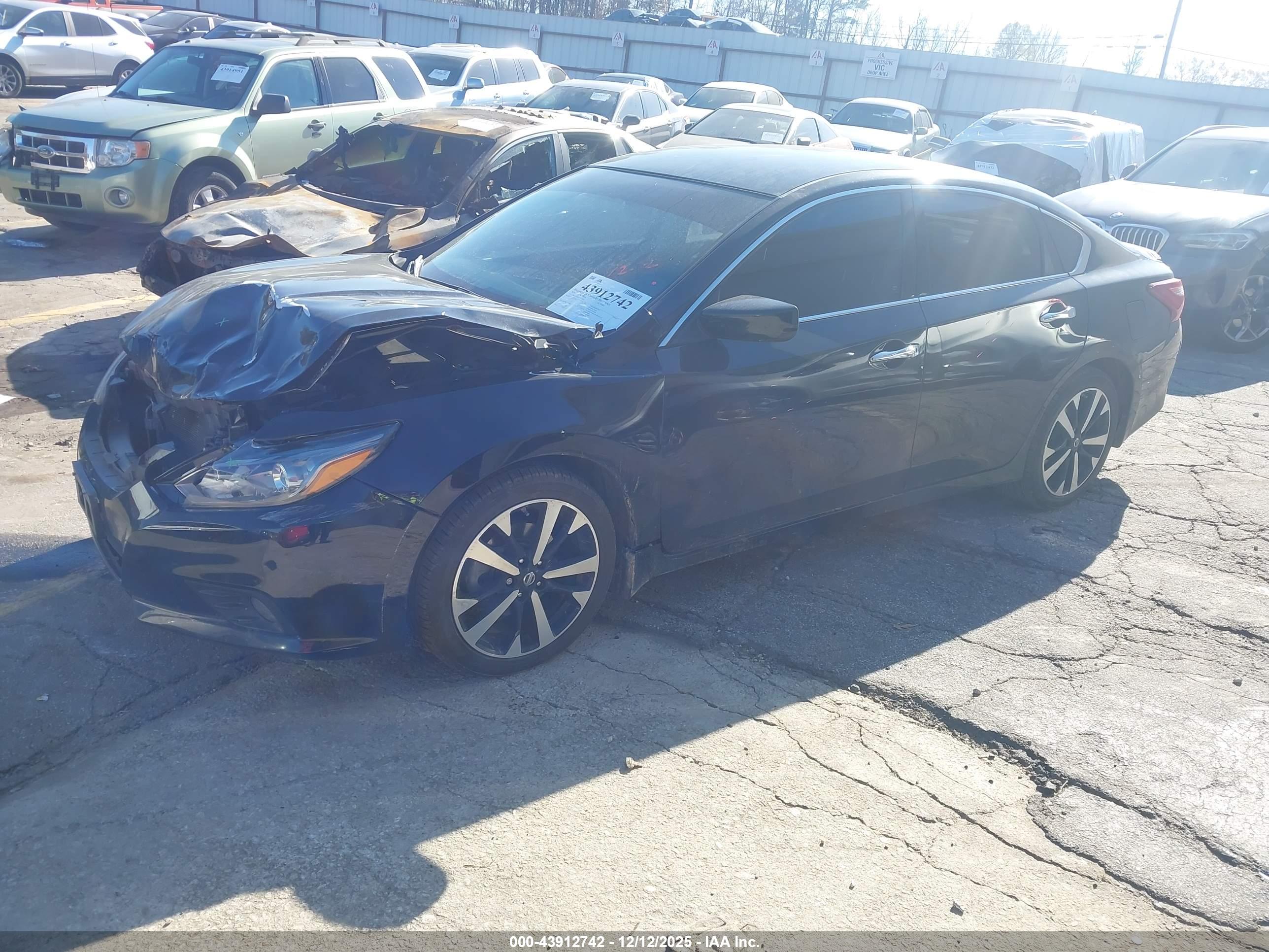 NISSAN ALTIMA image 2