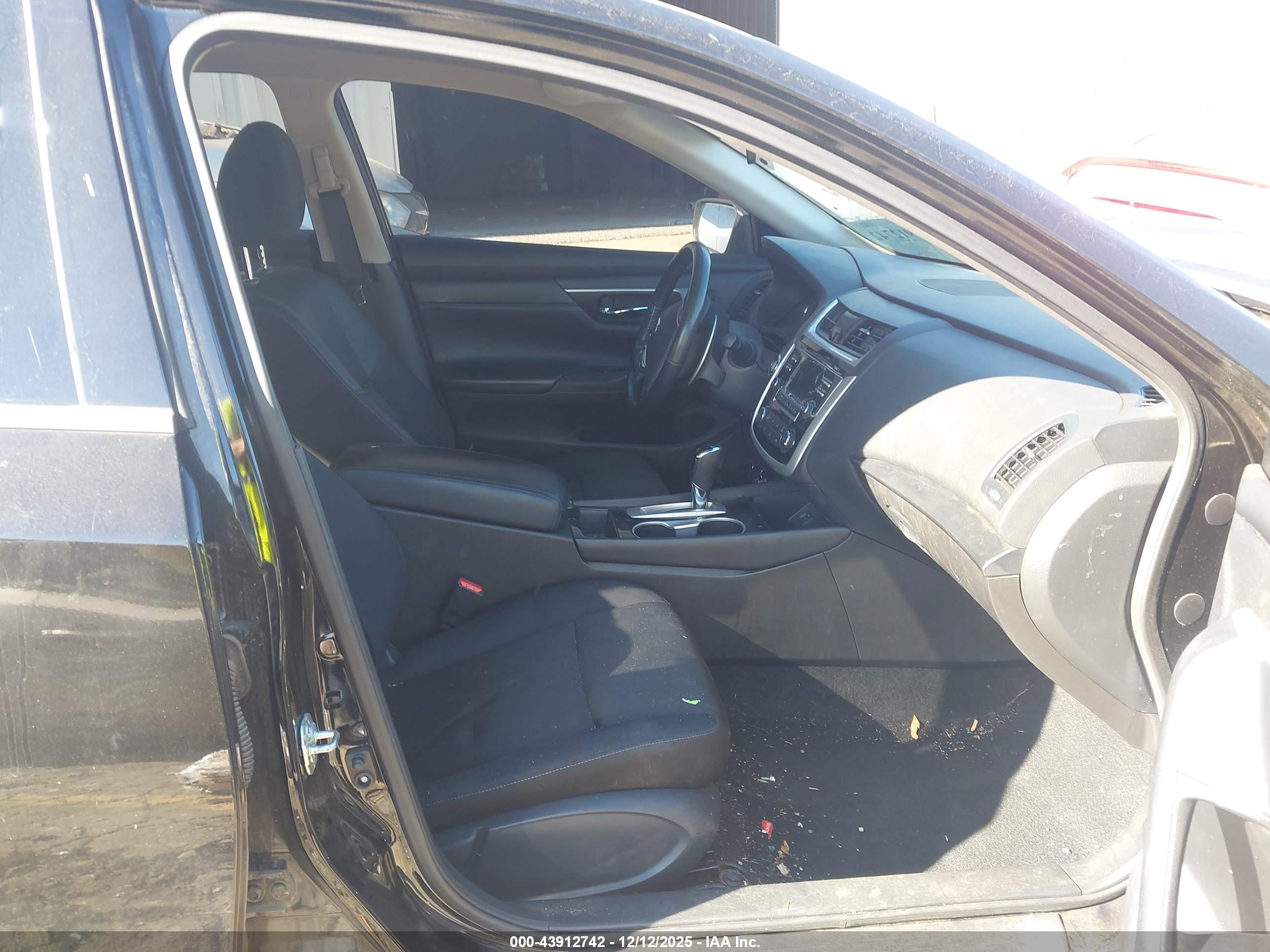 NISSAN ALTIMA image 5
