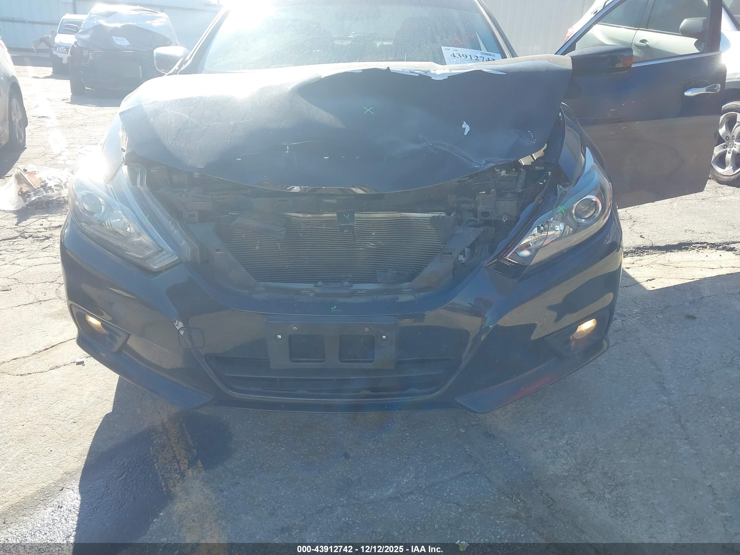 NISSAN ALTIMA image 6