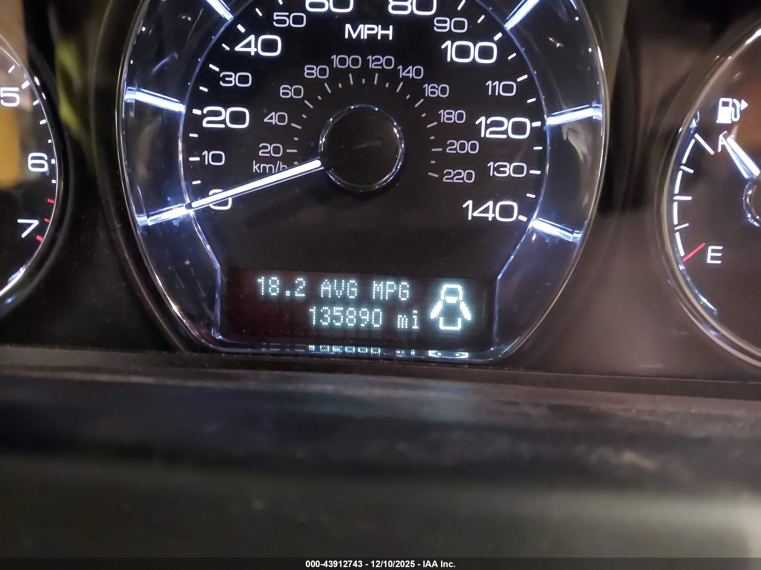 LINCOLN MKS image 7