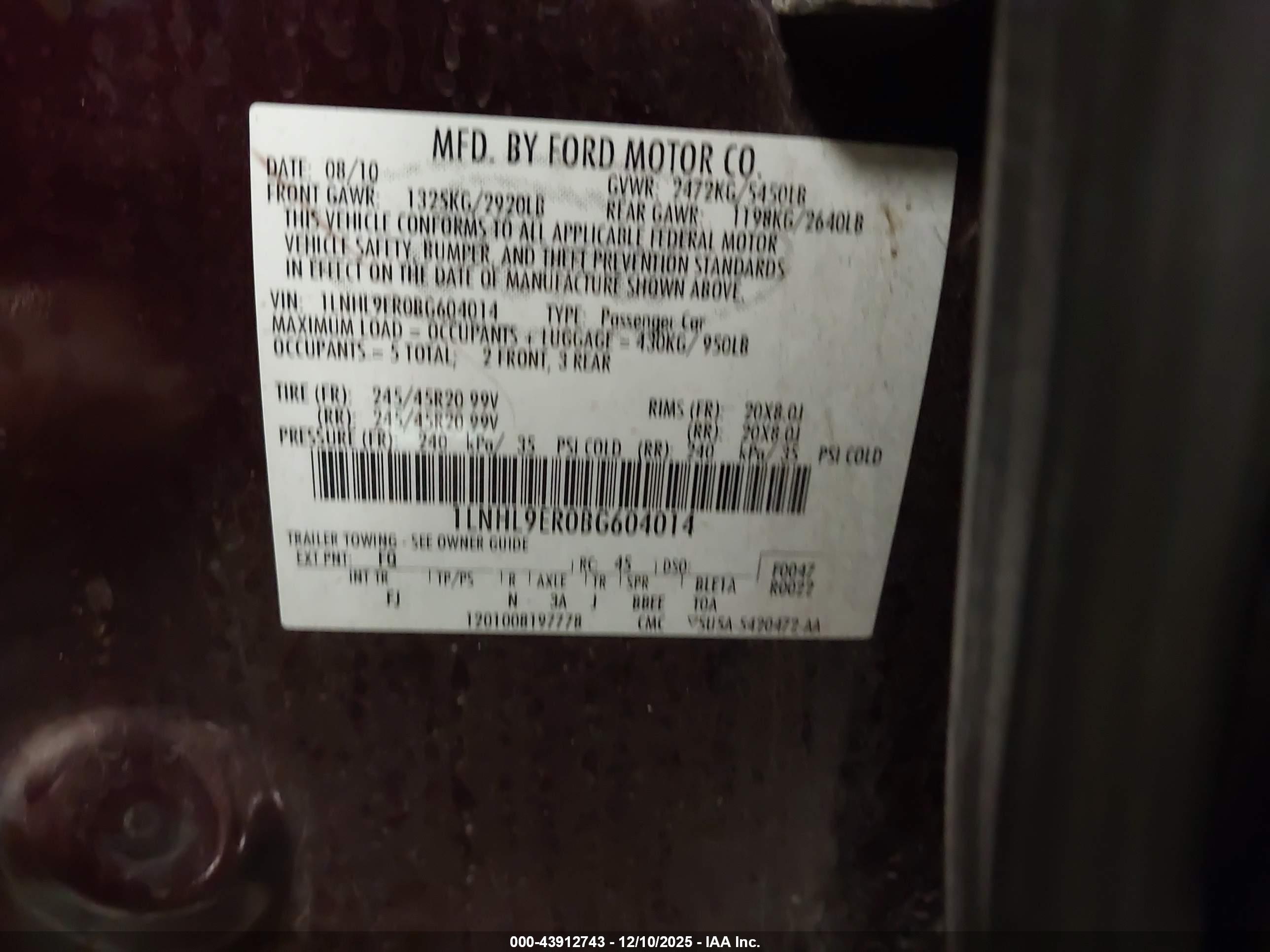 LINCOLN MKS image 9