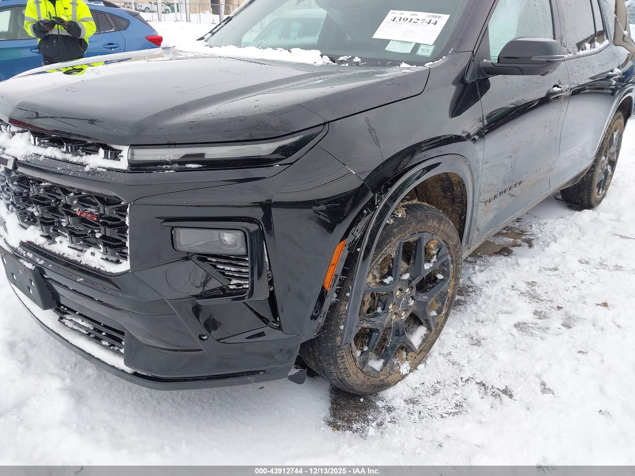 CHEVROLET TRAVERSE image 6