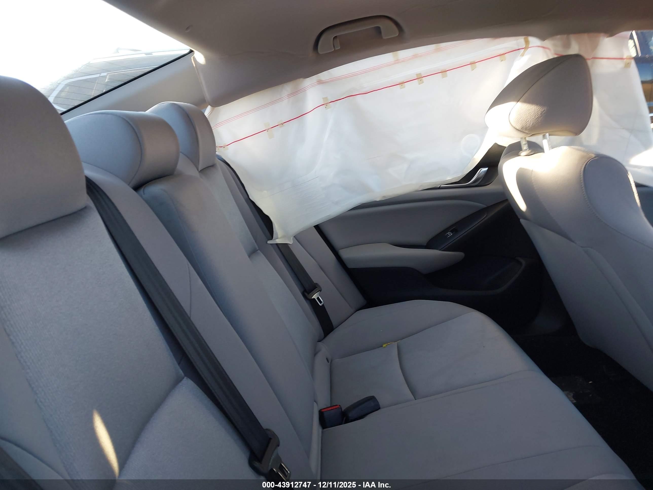 HONDA ACCORD image 8