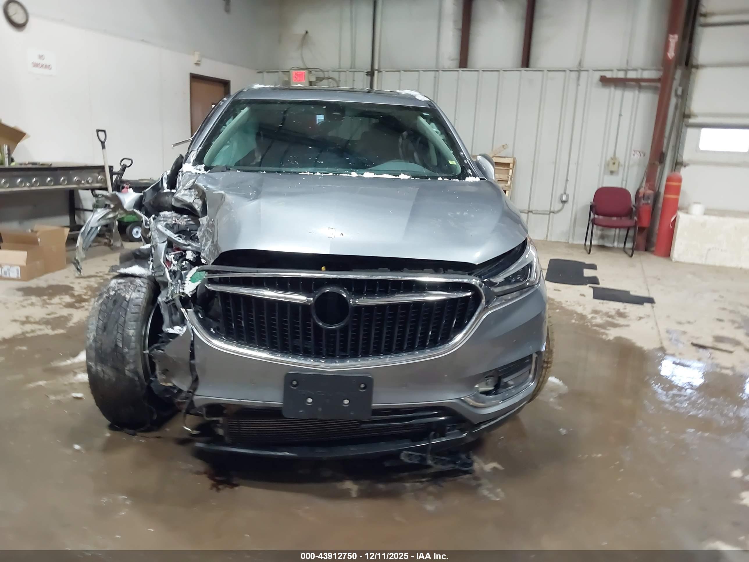 BUICK ENCLAVE image 6