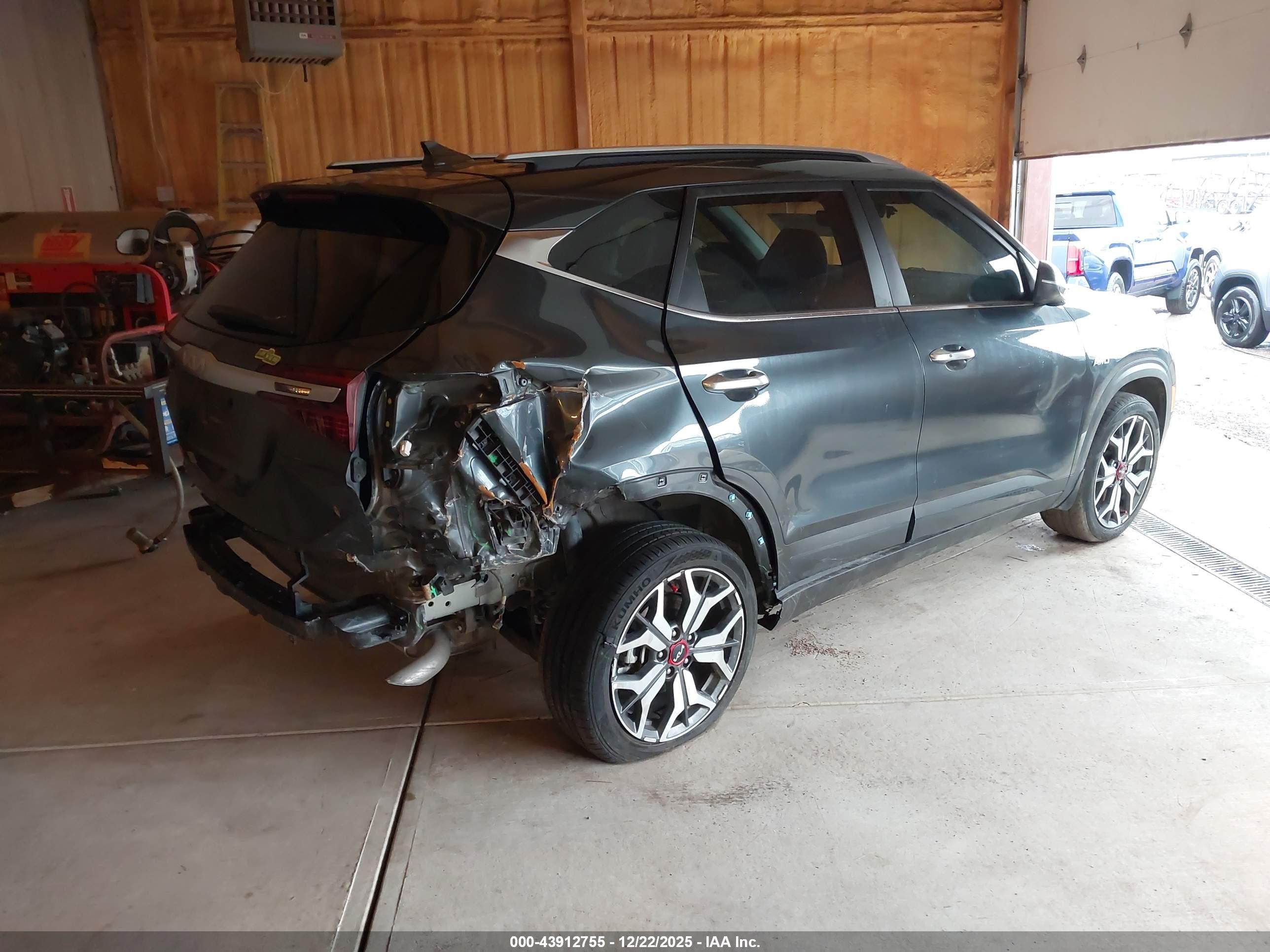 KIA SELTOS image 4