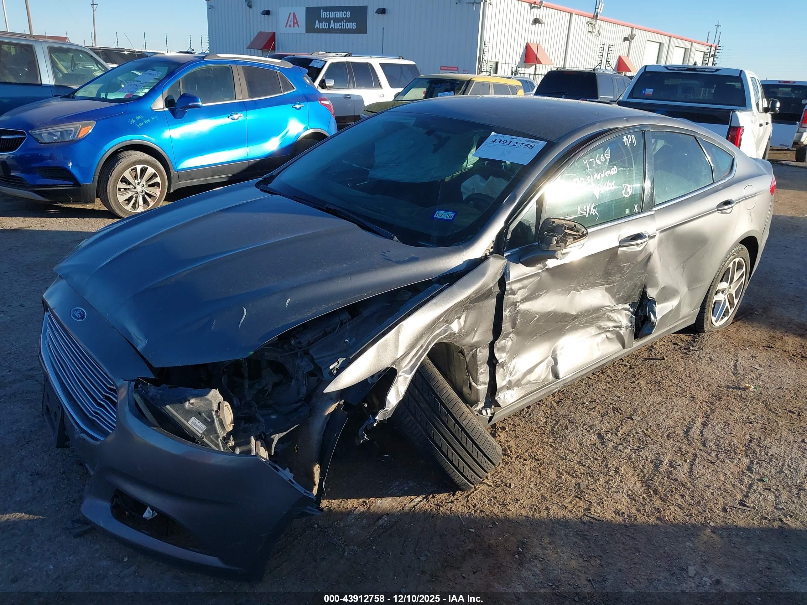 FORD FUSION image 2