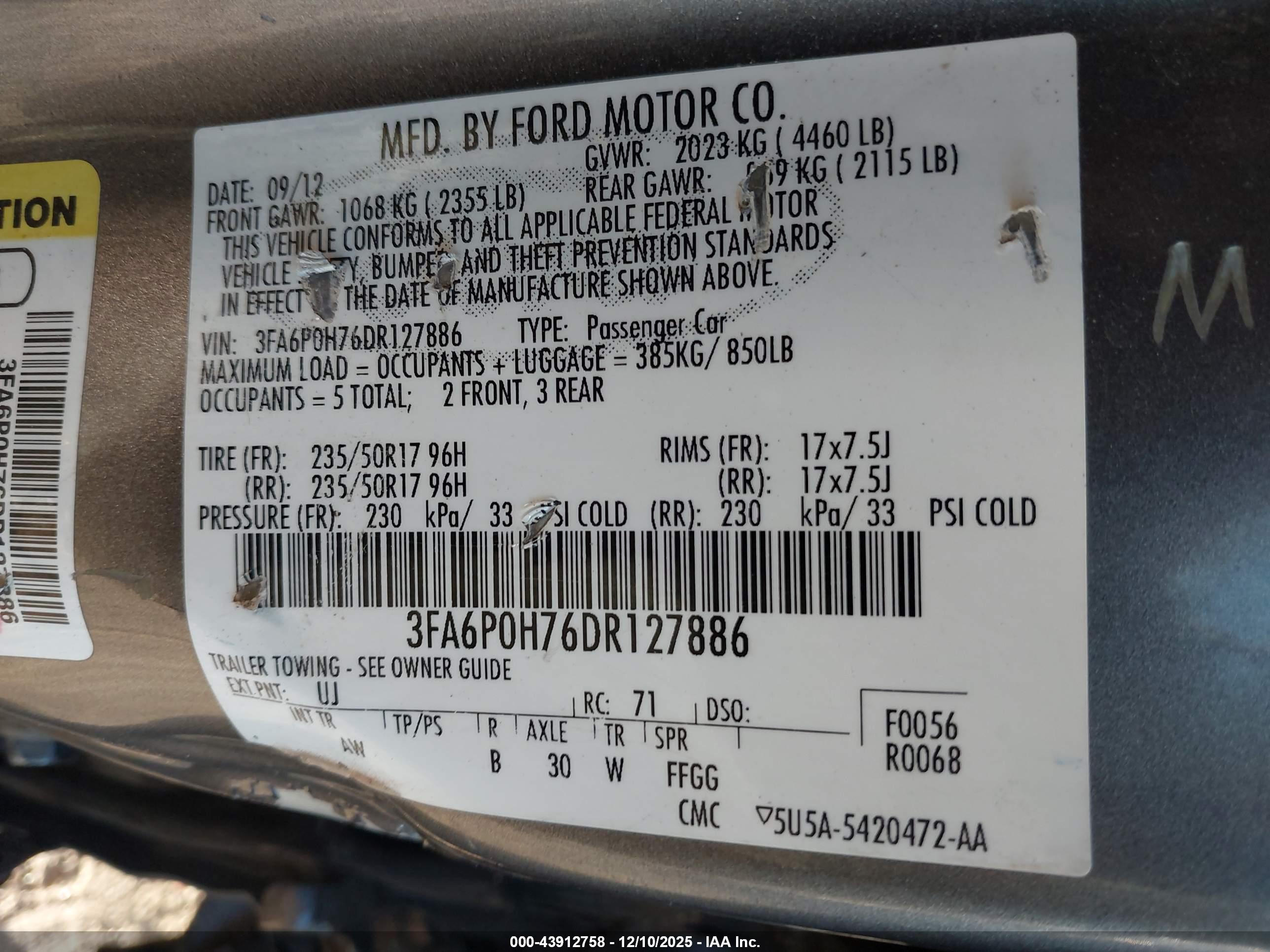 FORD FUSION image 9