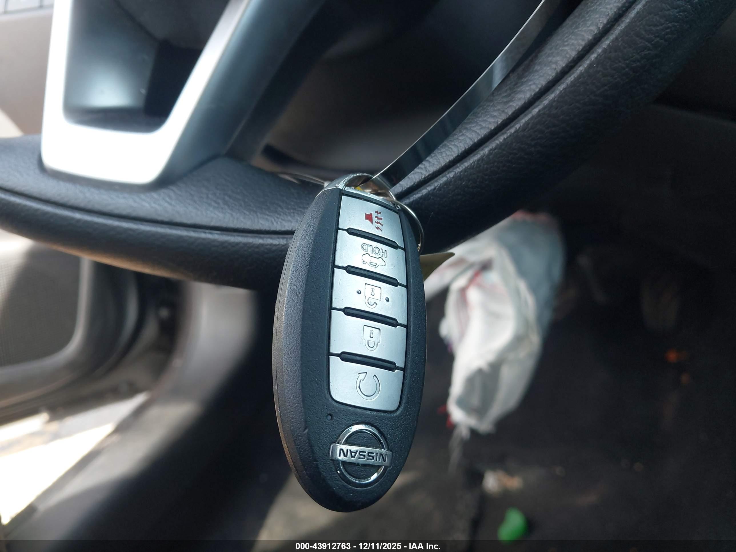 NISSAN ALTIMA image 11