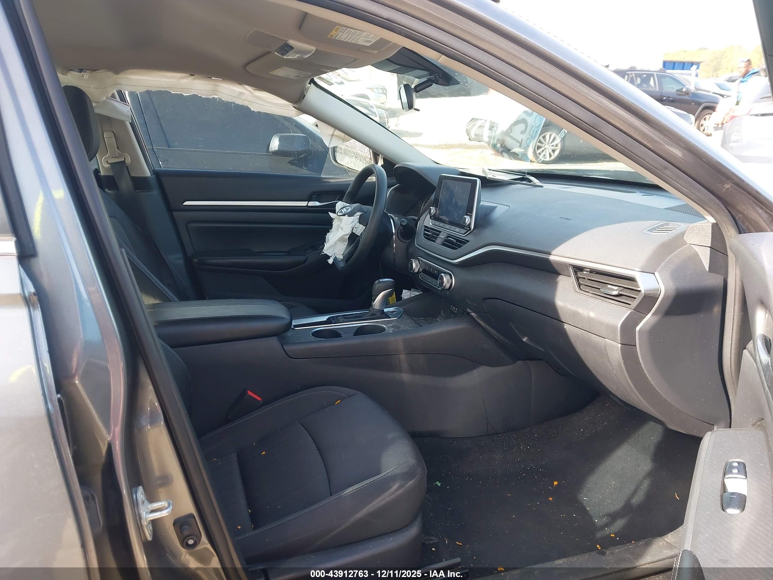 NISSAN ALTIMA image 5