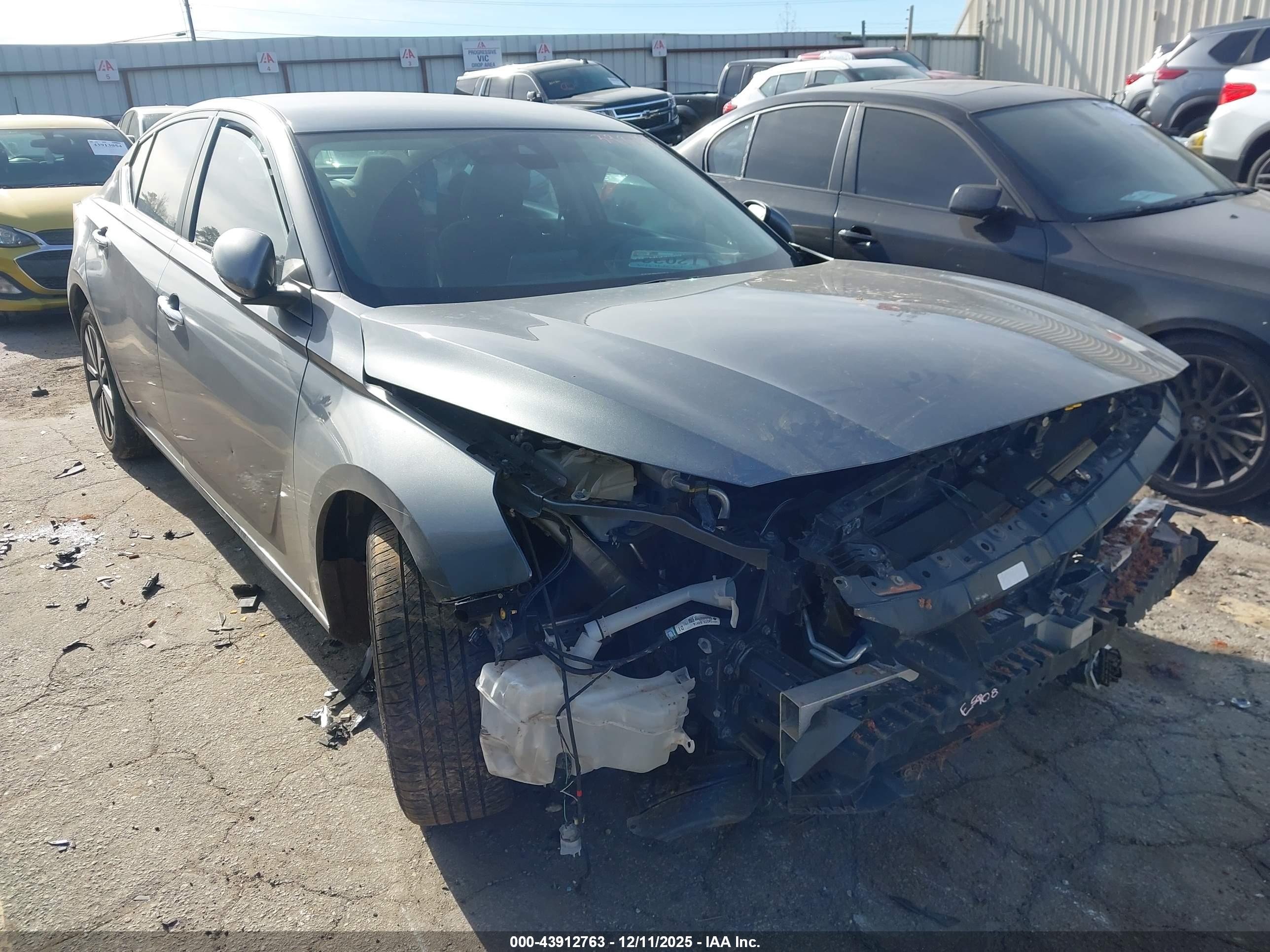 NISSAN ALTIMA image 6