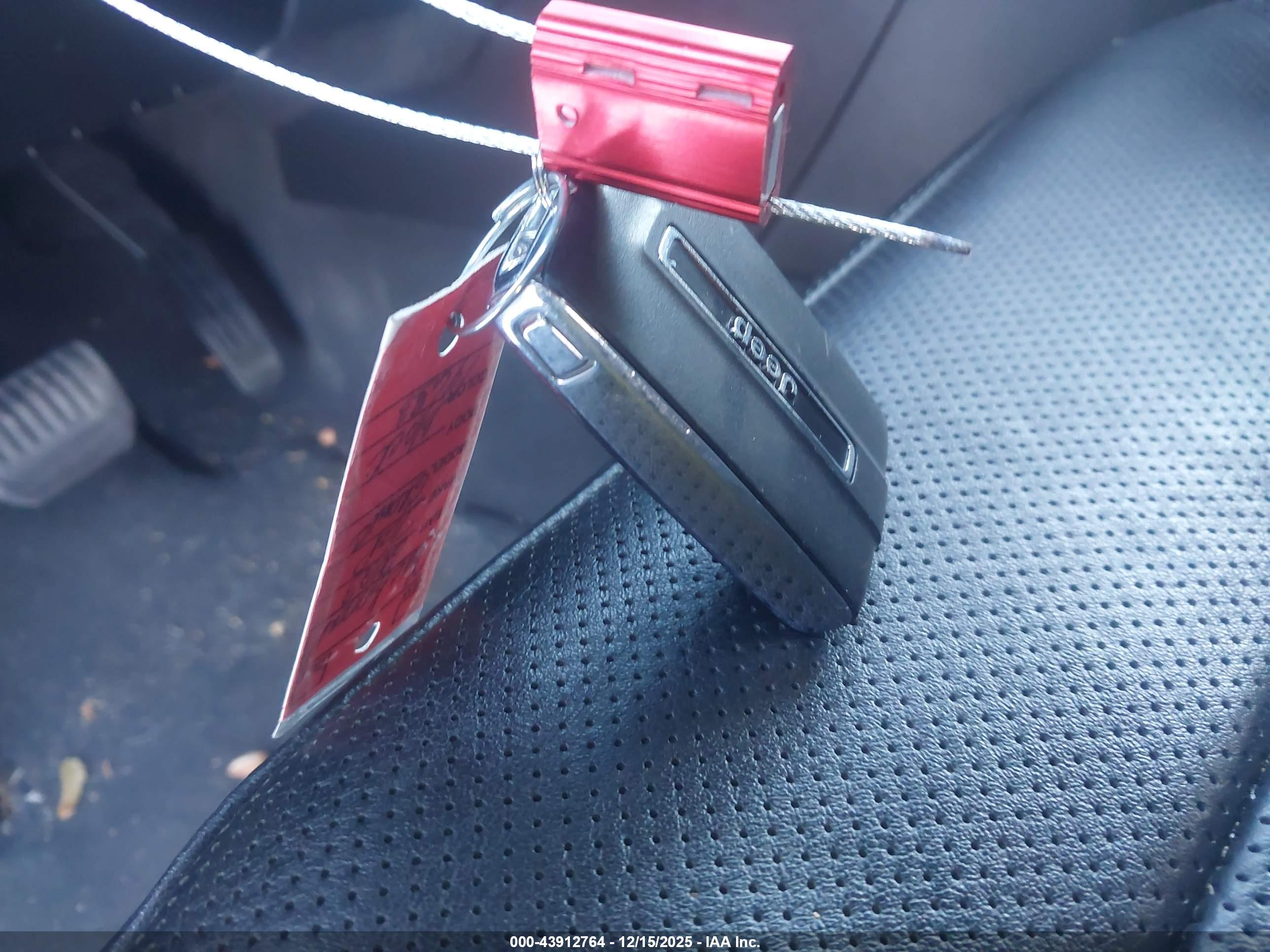 JEEP GRAND image 11