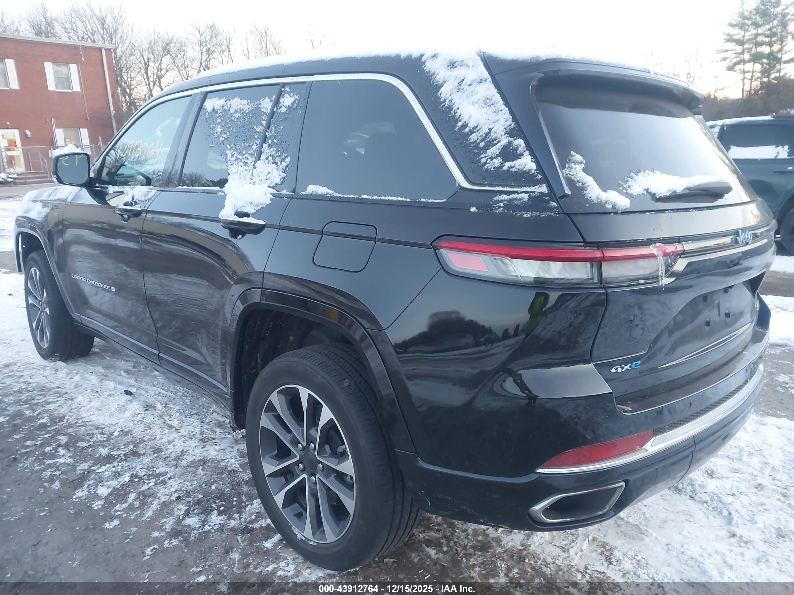 JEEP GRAND image 3