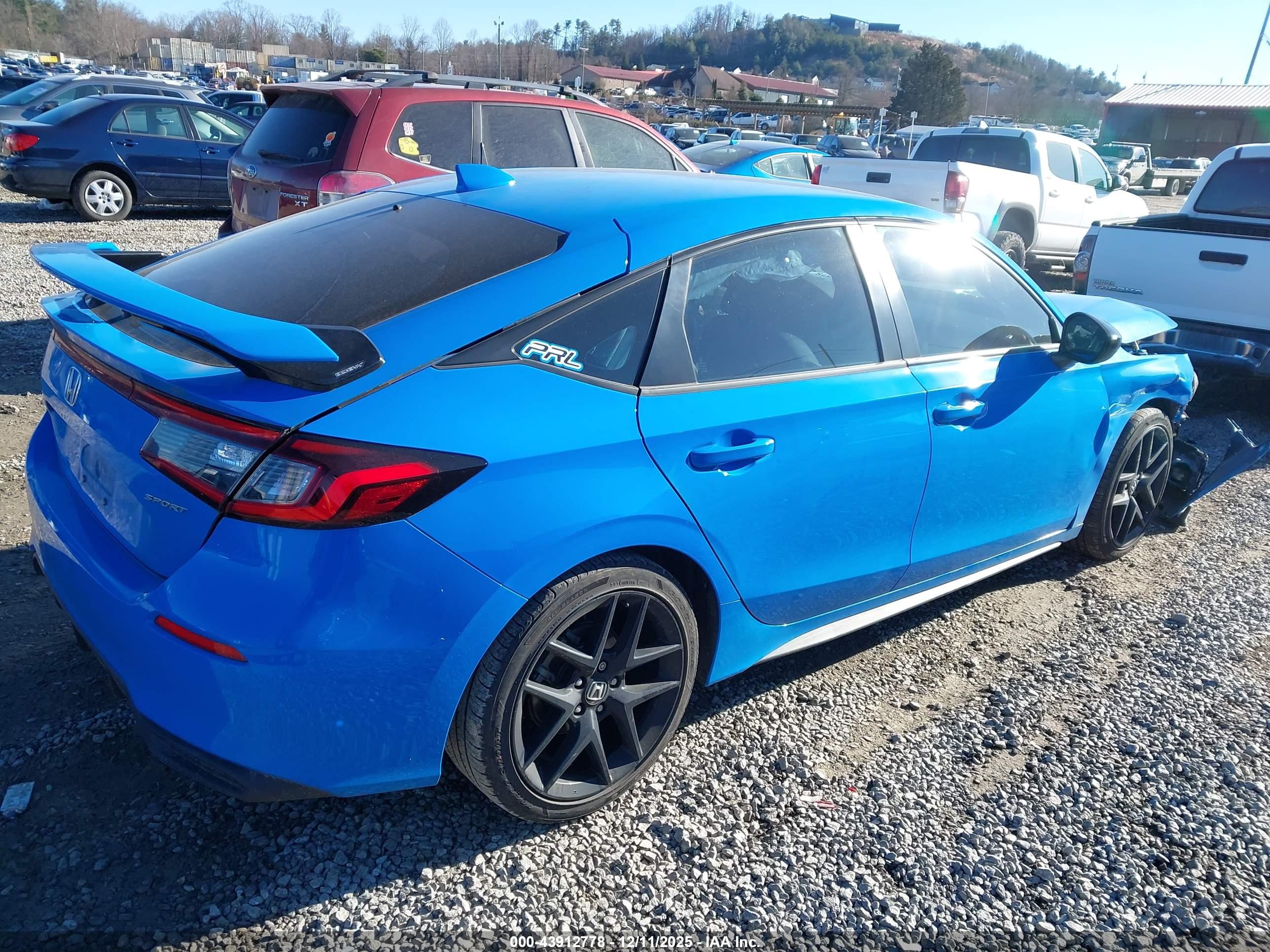 HONDA CIVIC image 4