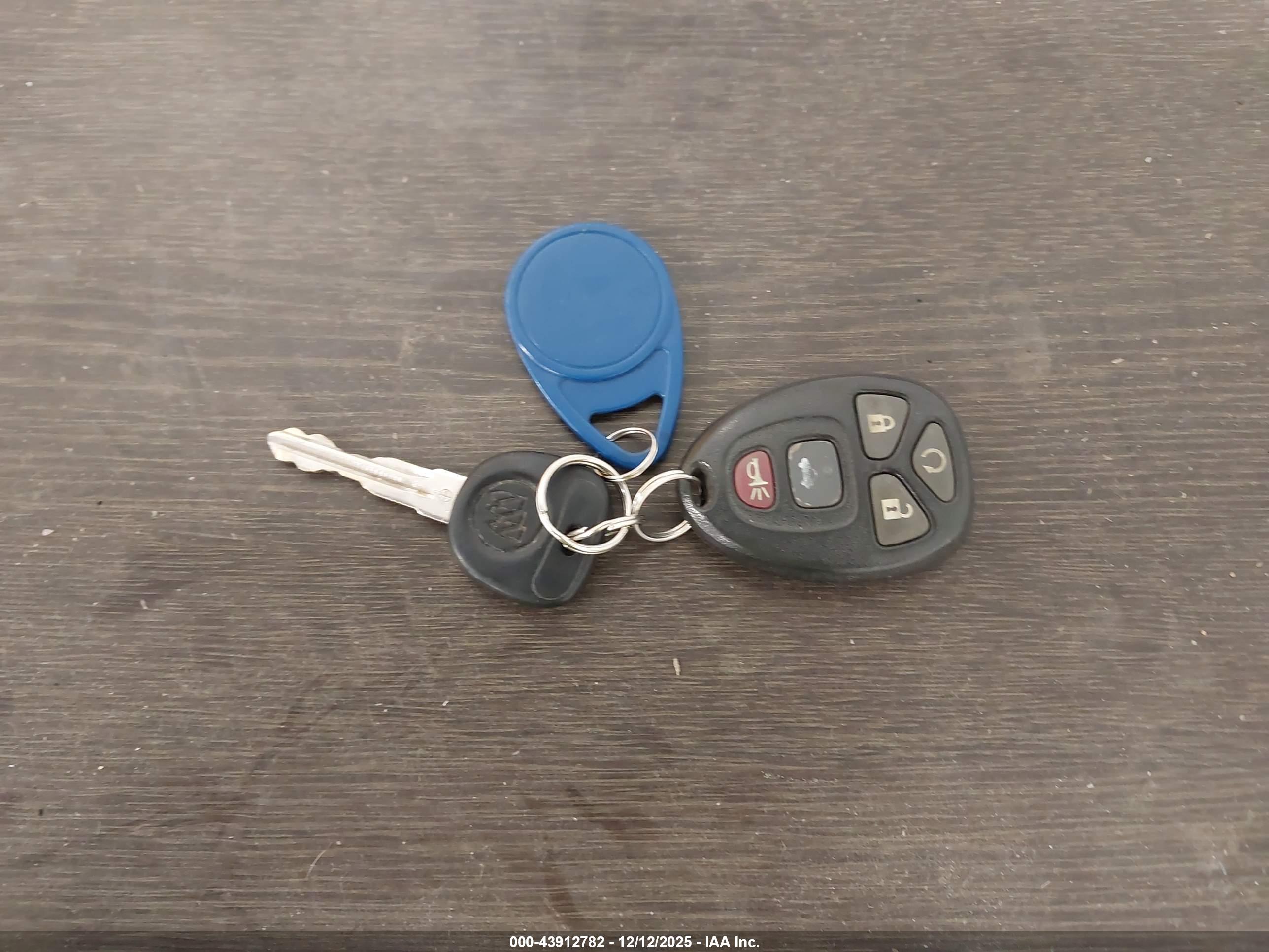 BUICK LUCERNE image 11