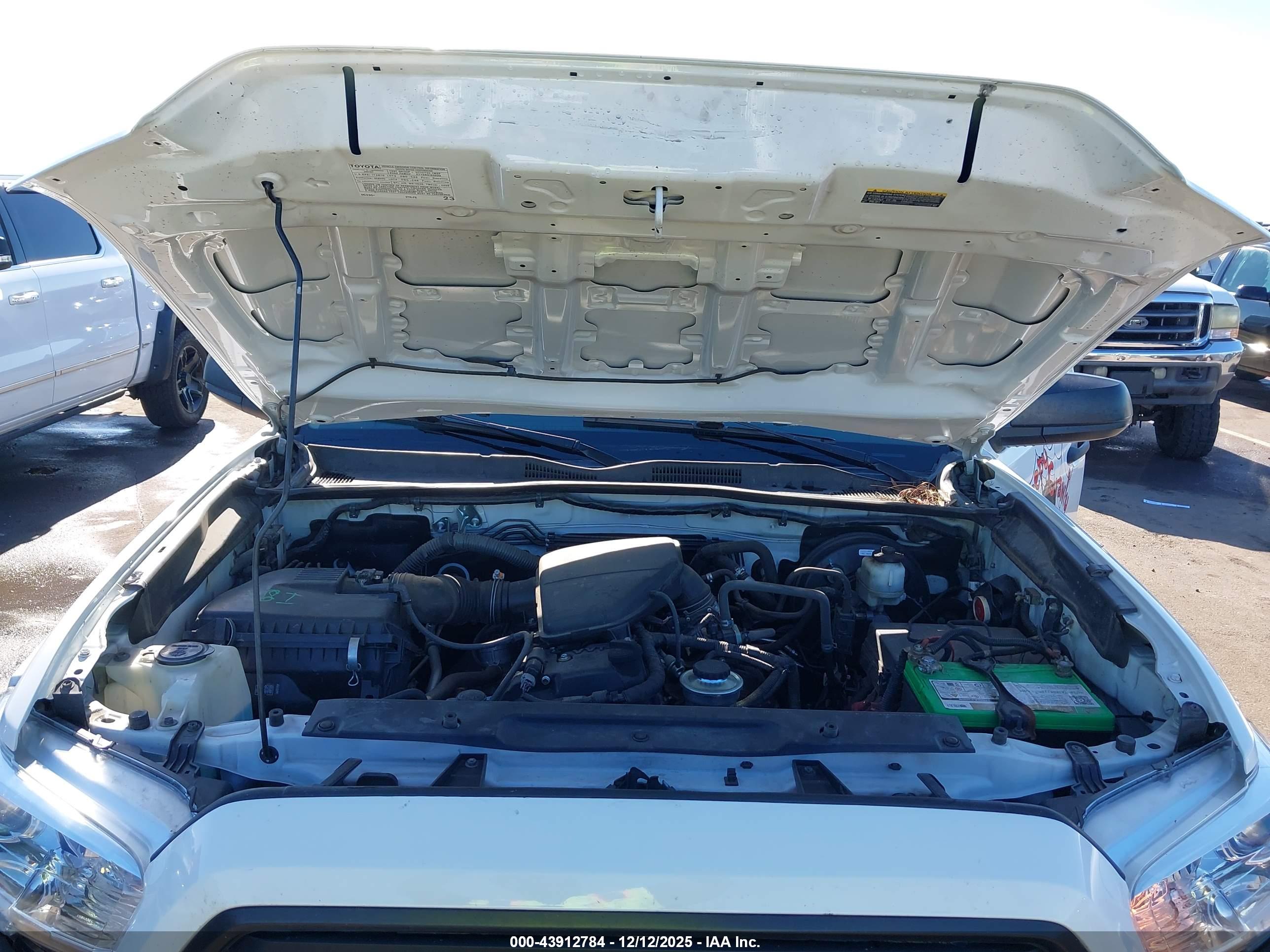 TOYOTA TACOMA image 10