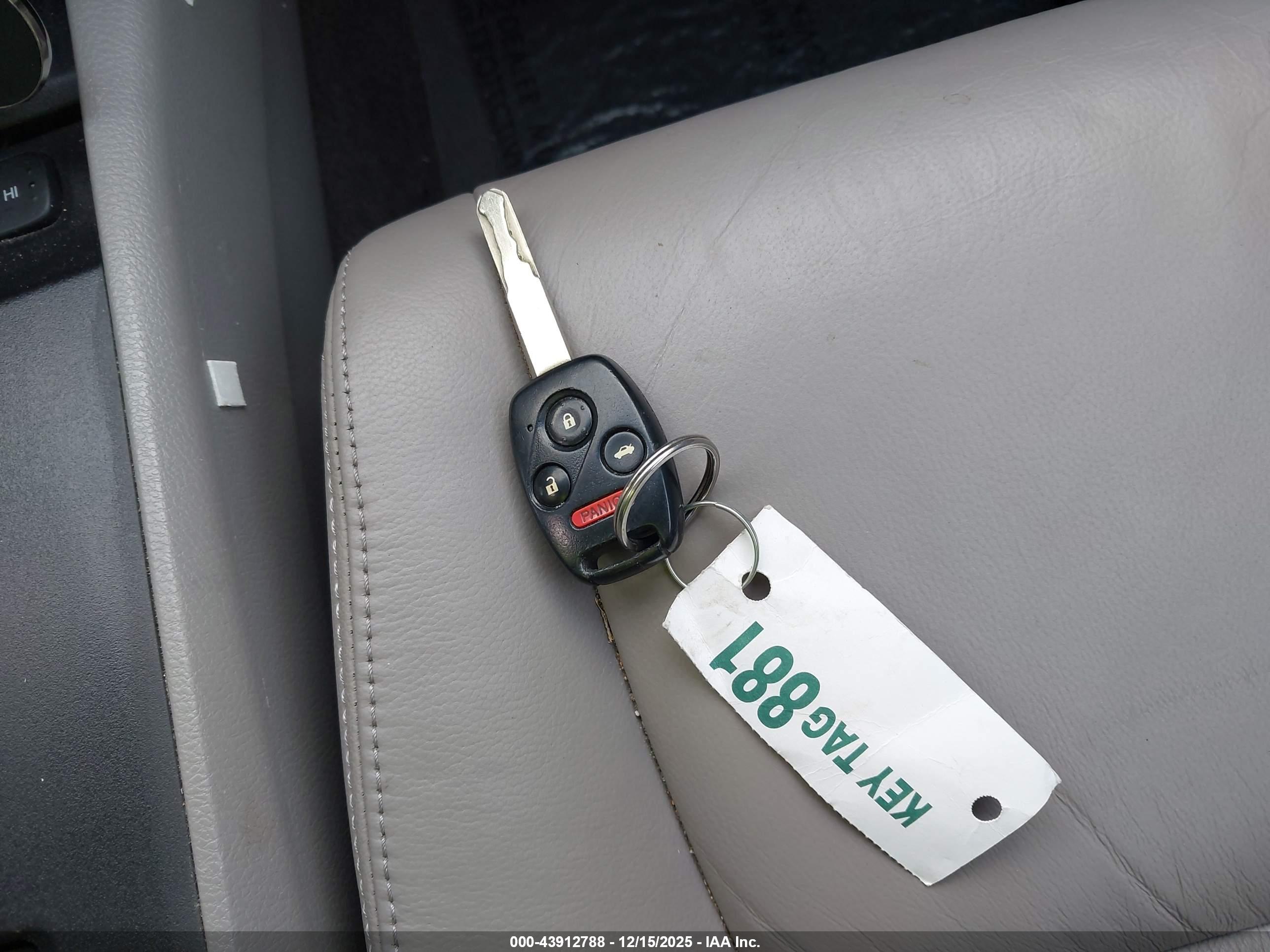 HONDA ACCORD image 11