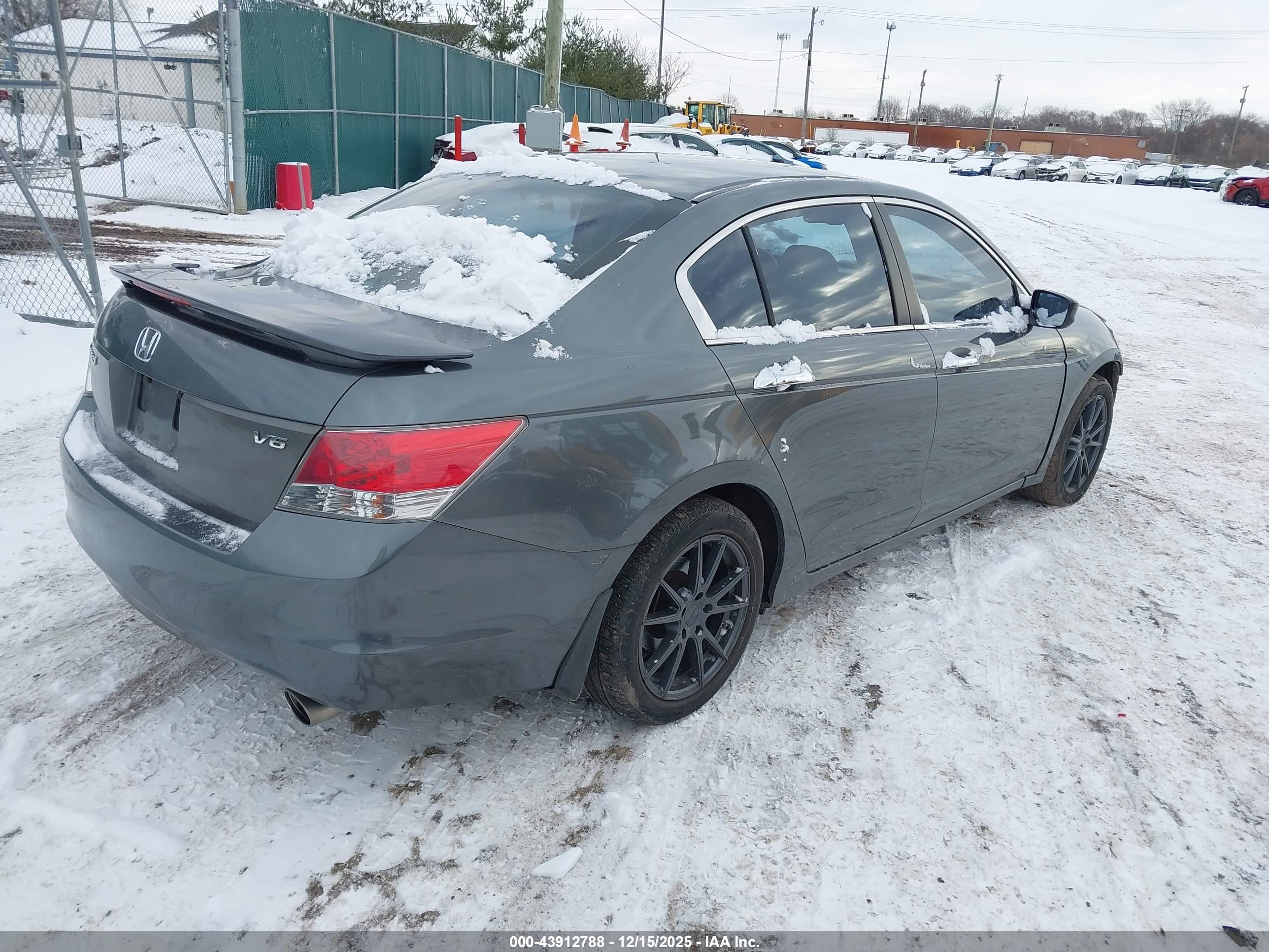 HONDA ACCORD image 4