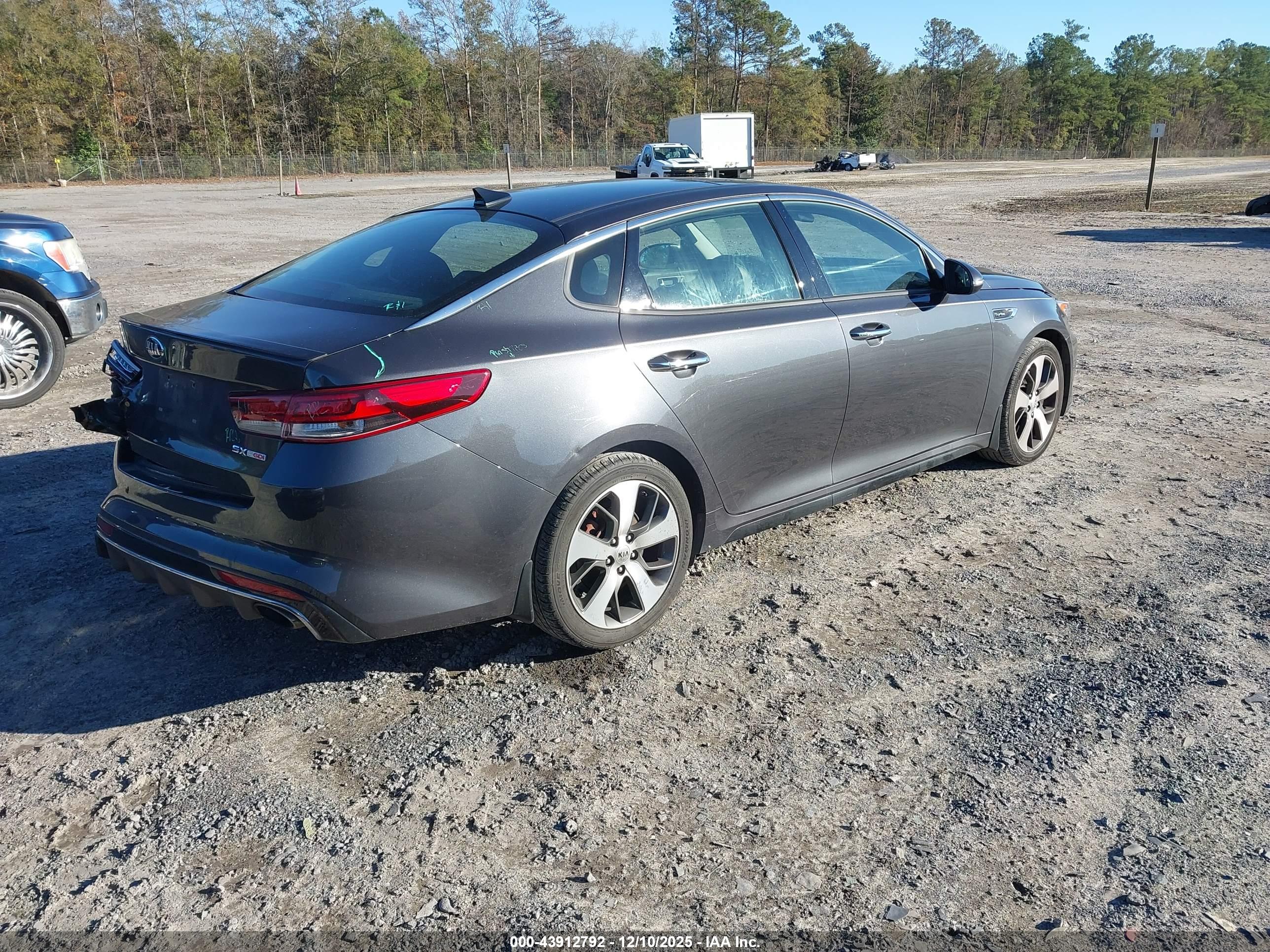 KIA OPTIMA image 4