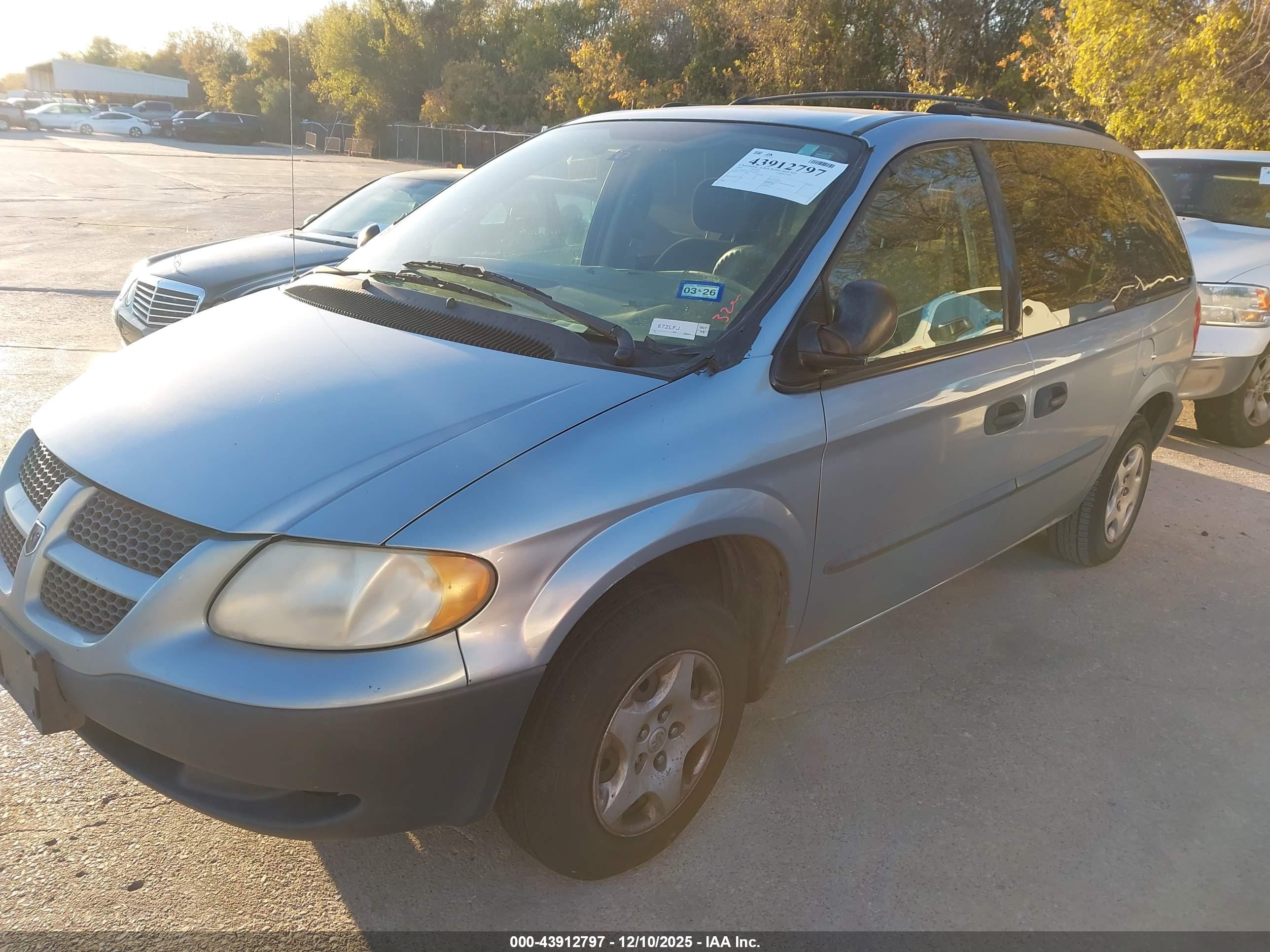 DODGE CARAVAN image 2