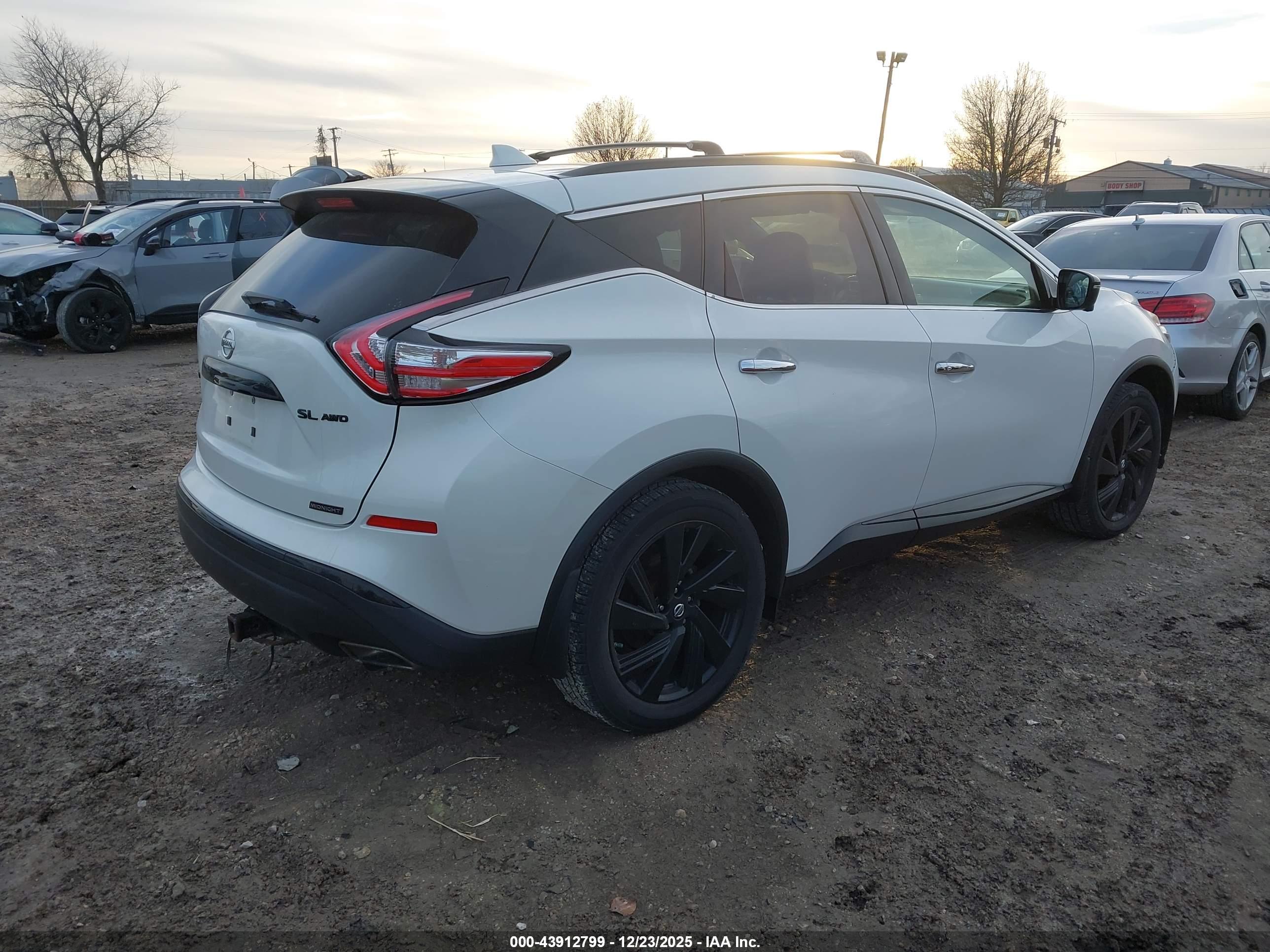NISSAN MURANO image 4