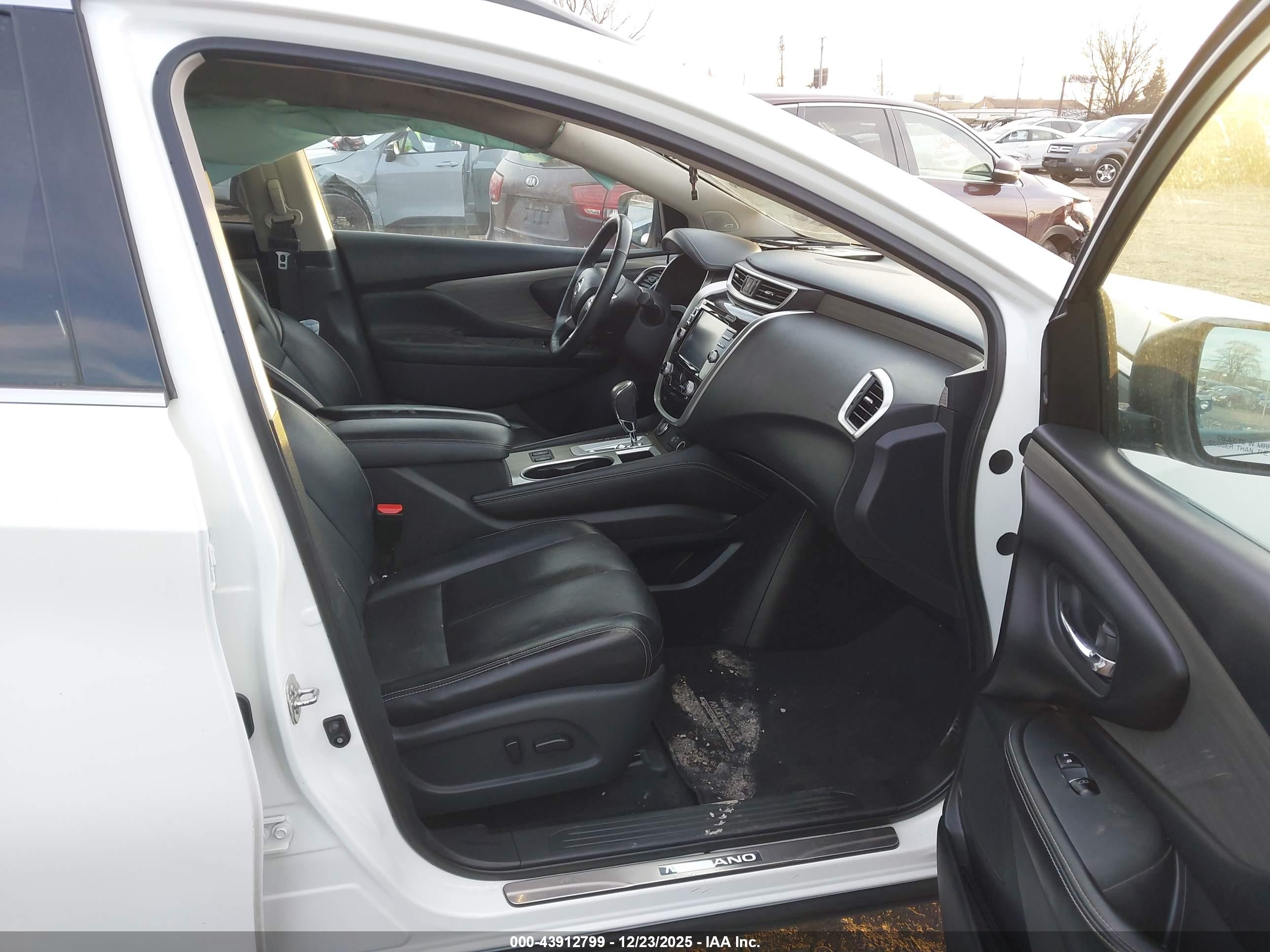 NISSAN MURANO image 5