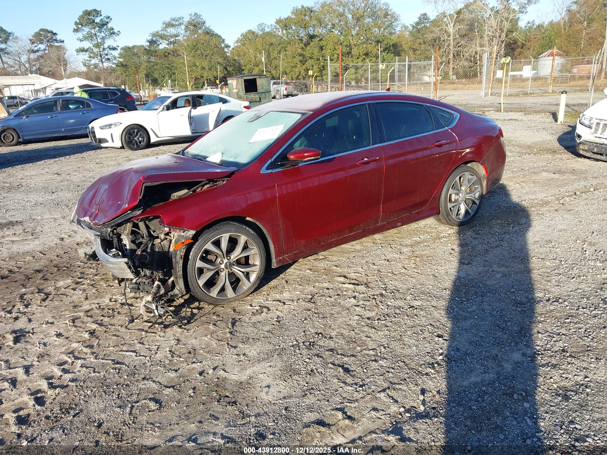 CHRYSLER 200 image 2