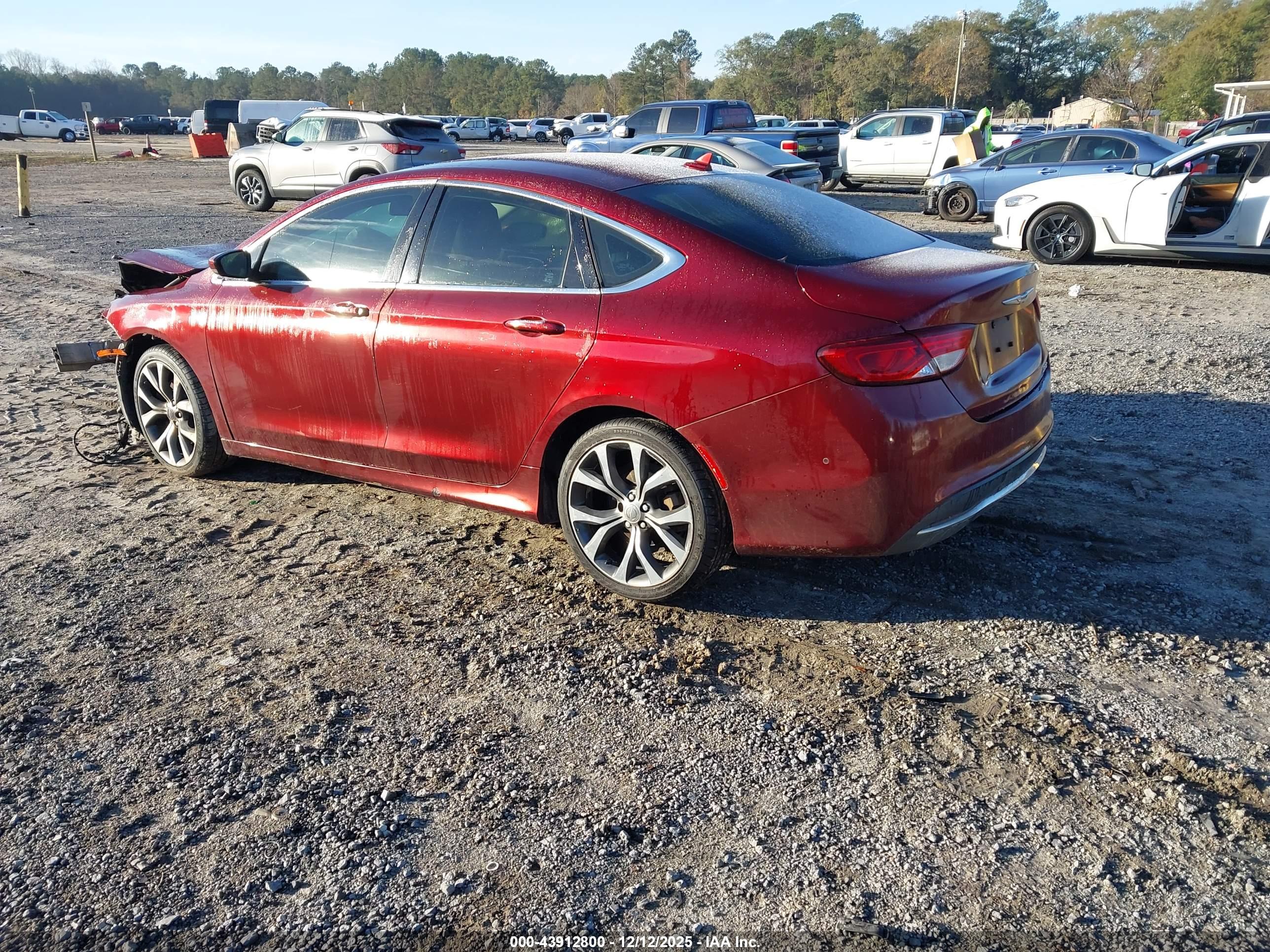 CHRYSLER 200 image 3