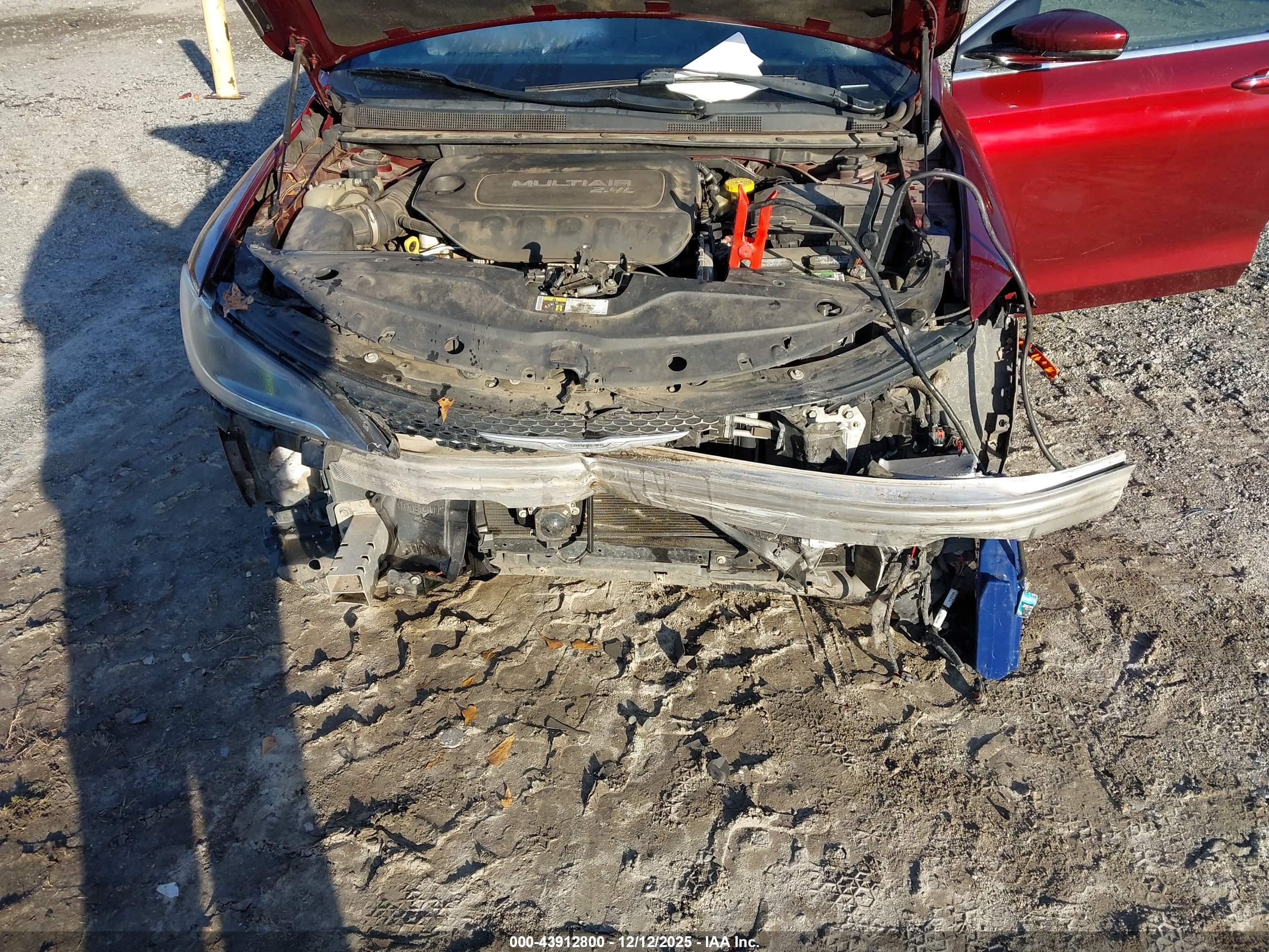 CHRYSLER 200 image 6