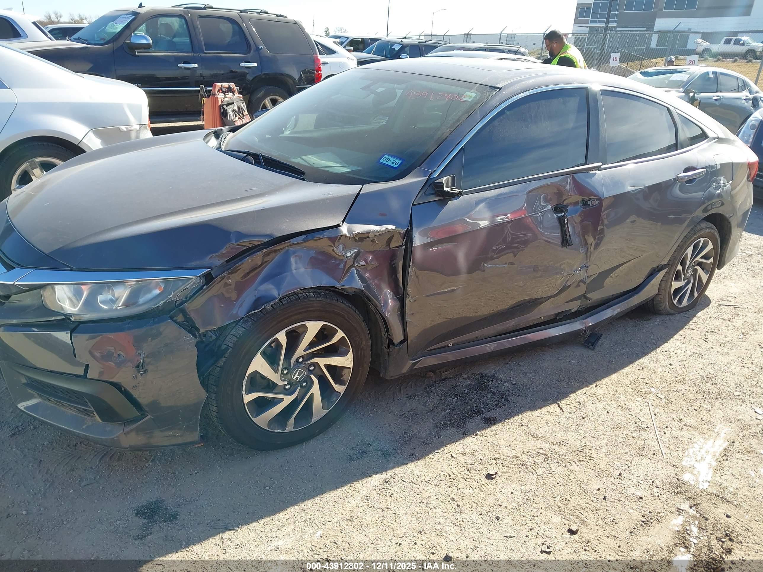 HONDA CIVIC image 6
