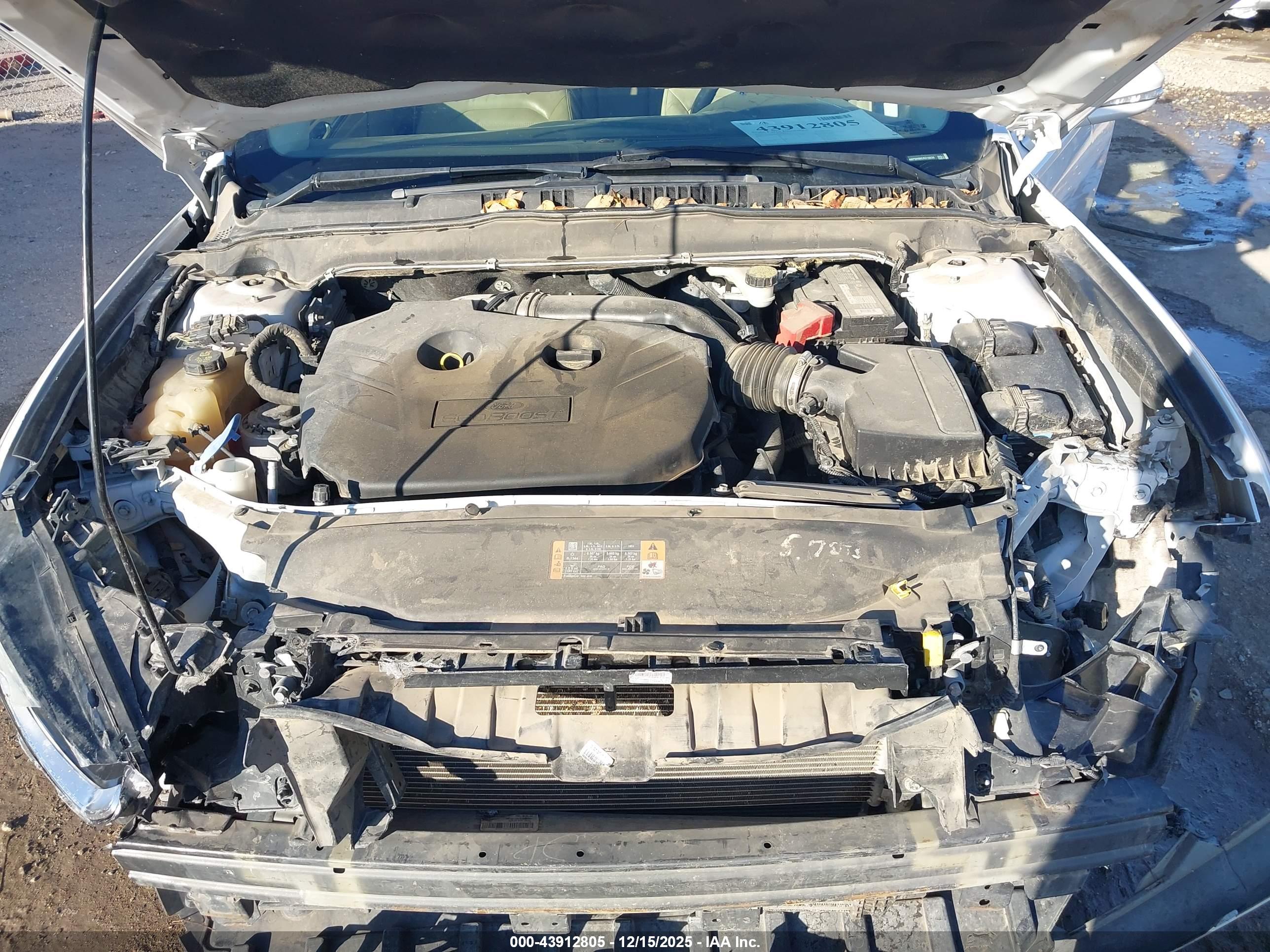 FORD FUSION image 10