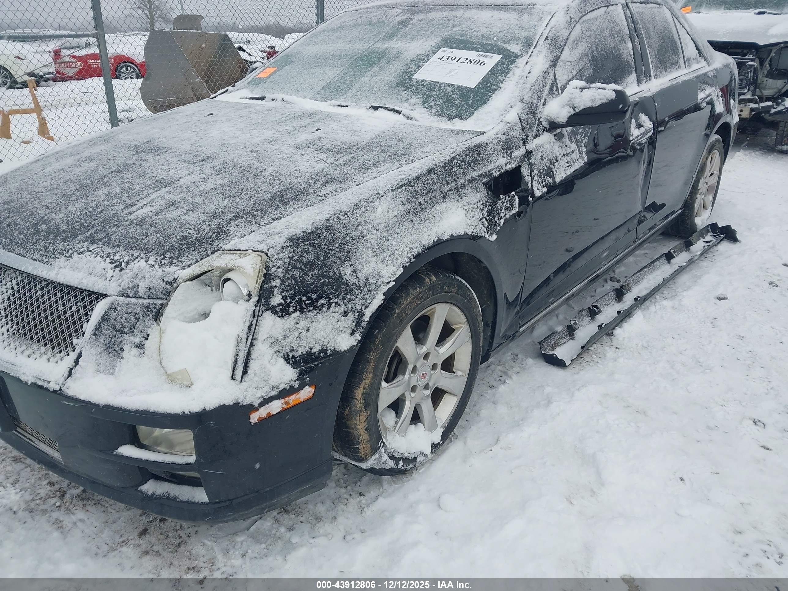 CADILLAC STS image 6