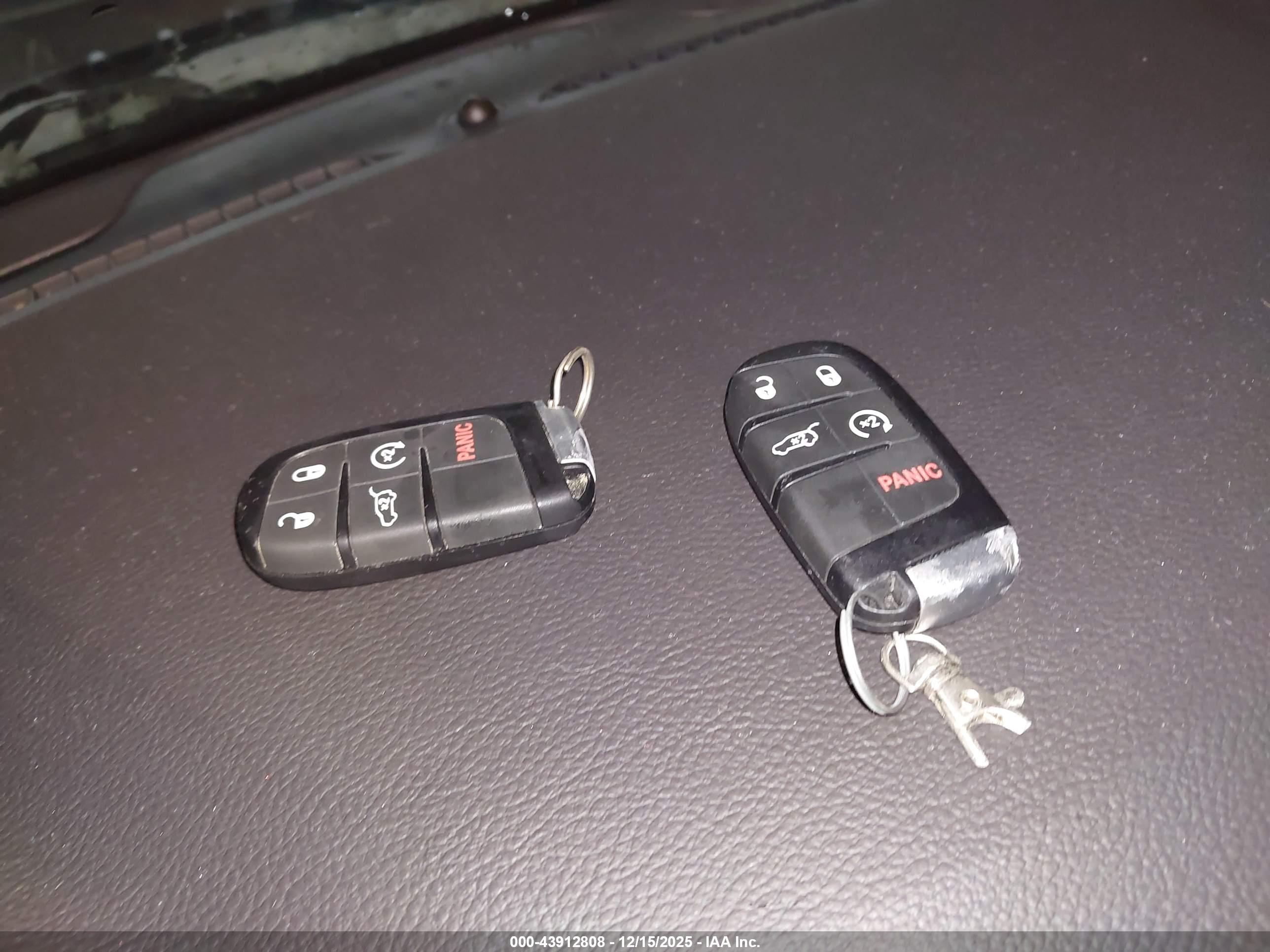 JEEP GRAND image 11