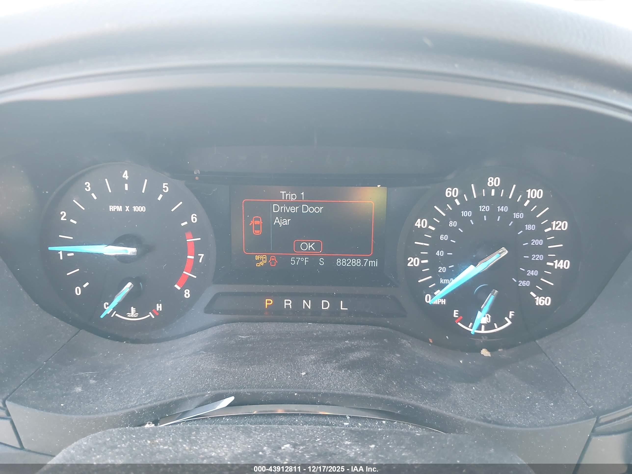 FORD FUSION image 7