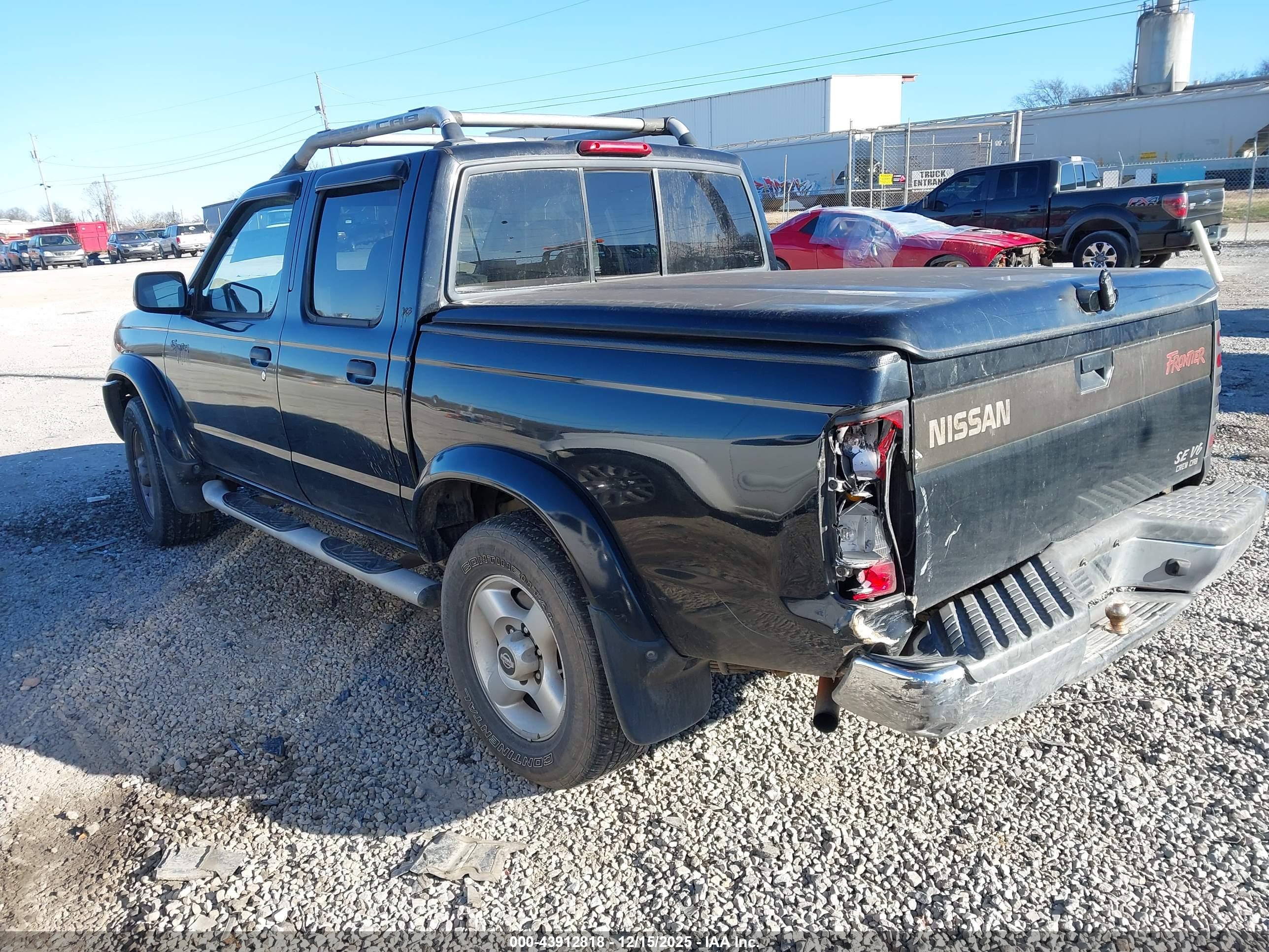 NISSAN FRONTIER image 3