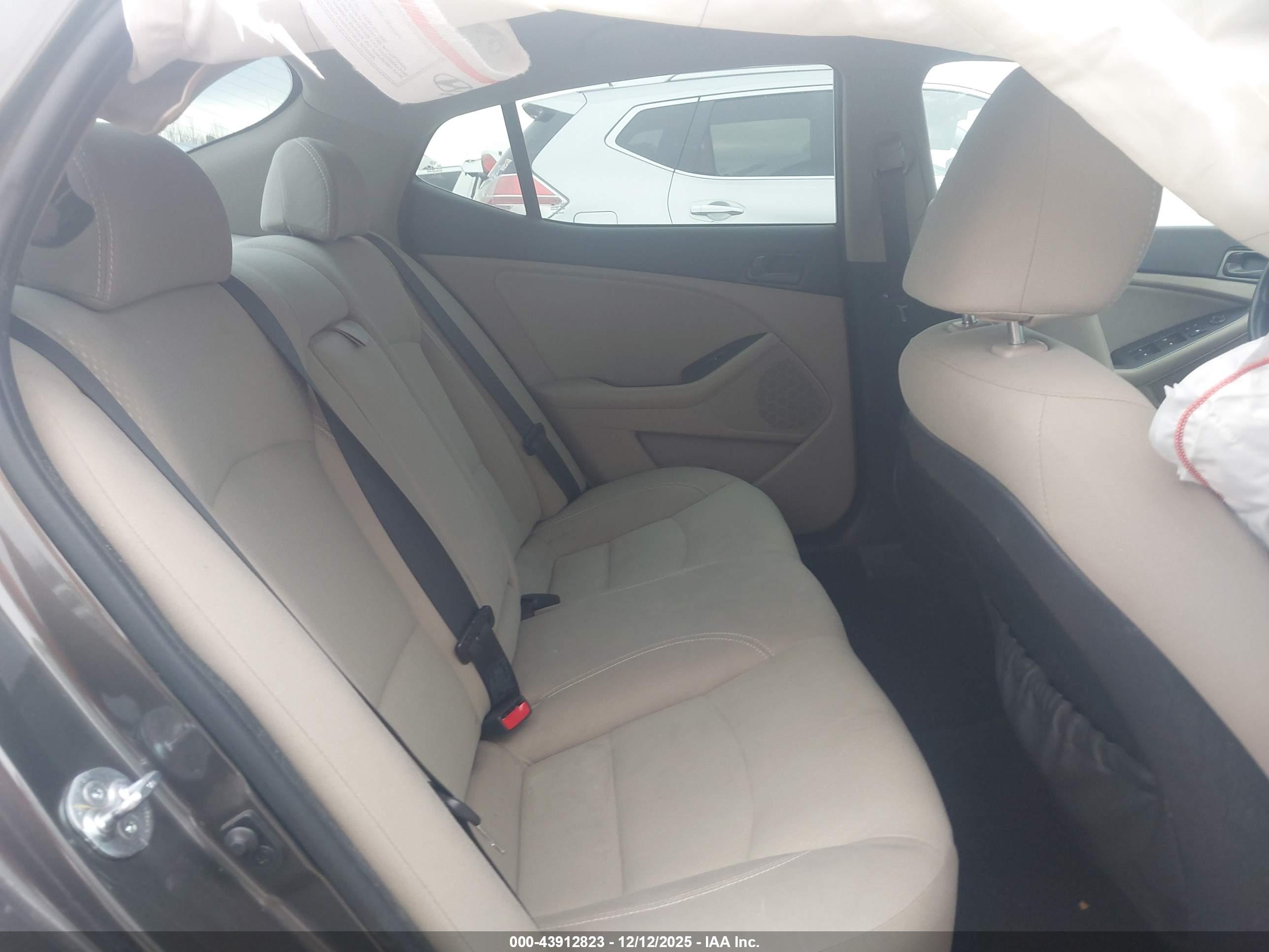 KIA OPTIMA image 8
