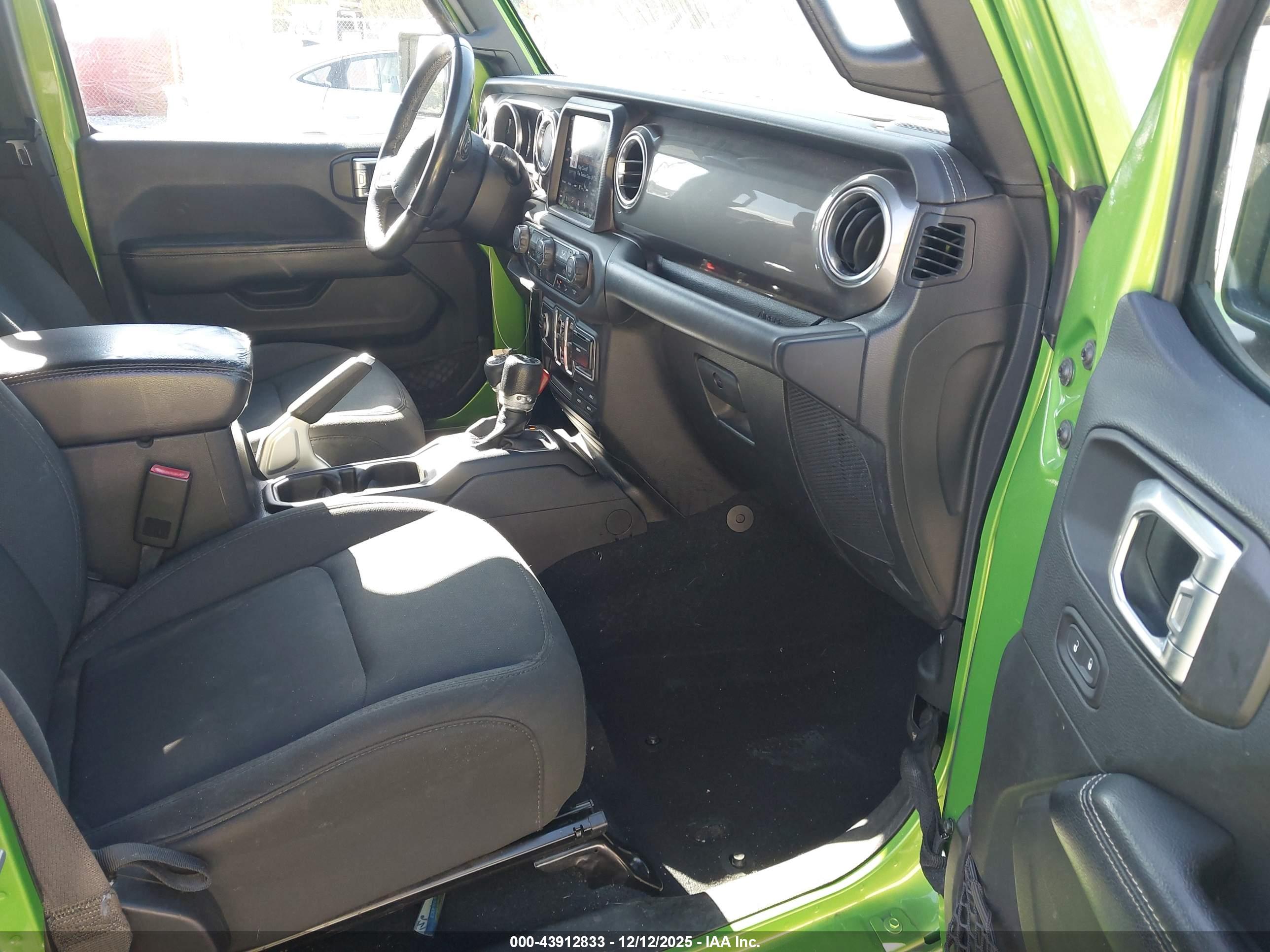 JEEP WRANGLER image 5