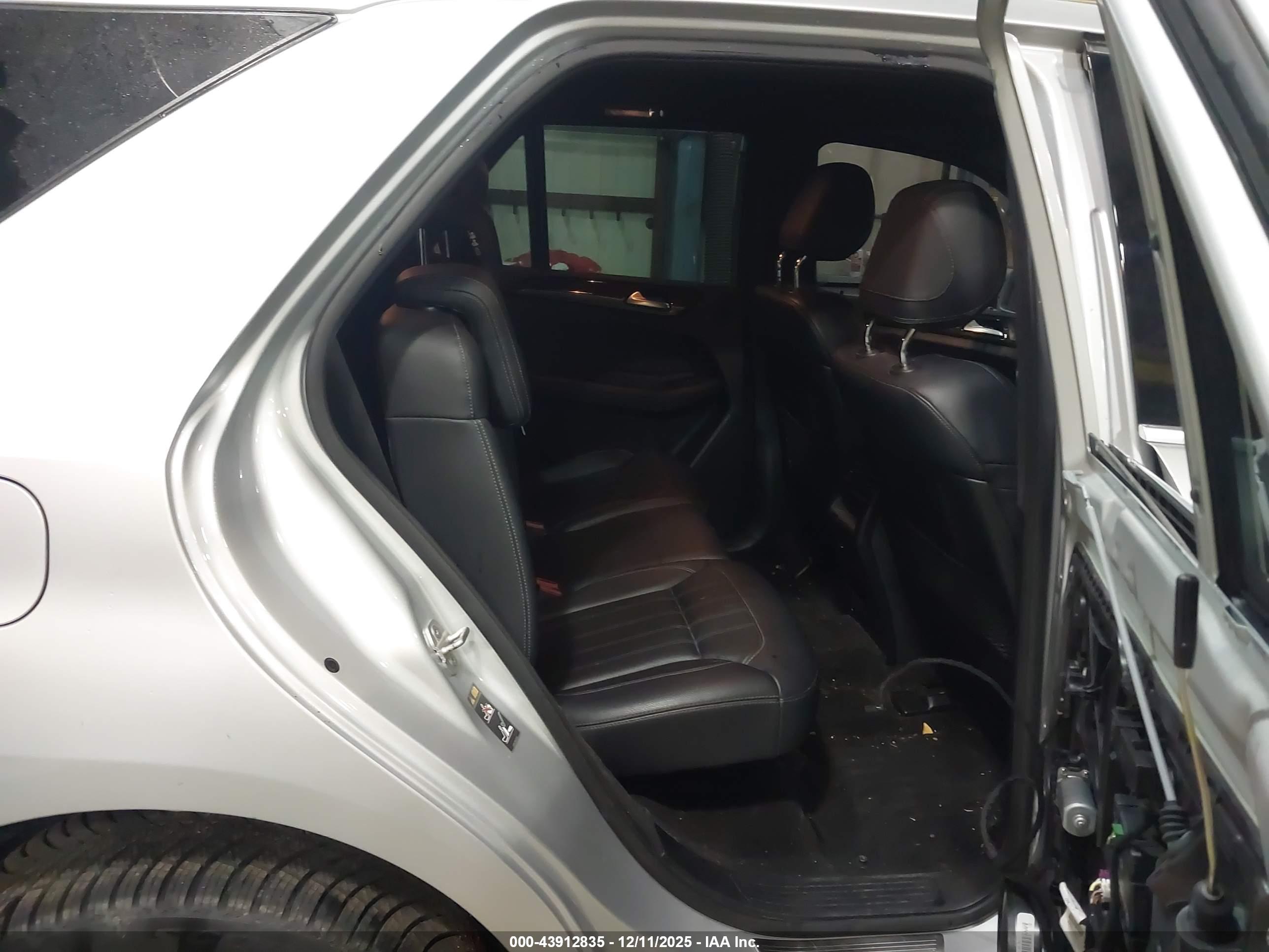 MERCEDES-BENZ GLE image 8
