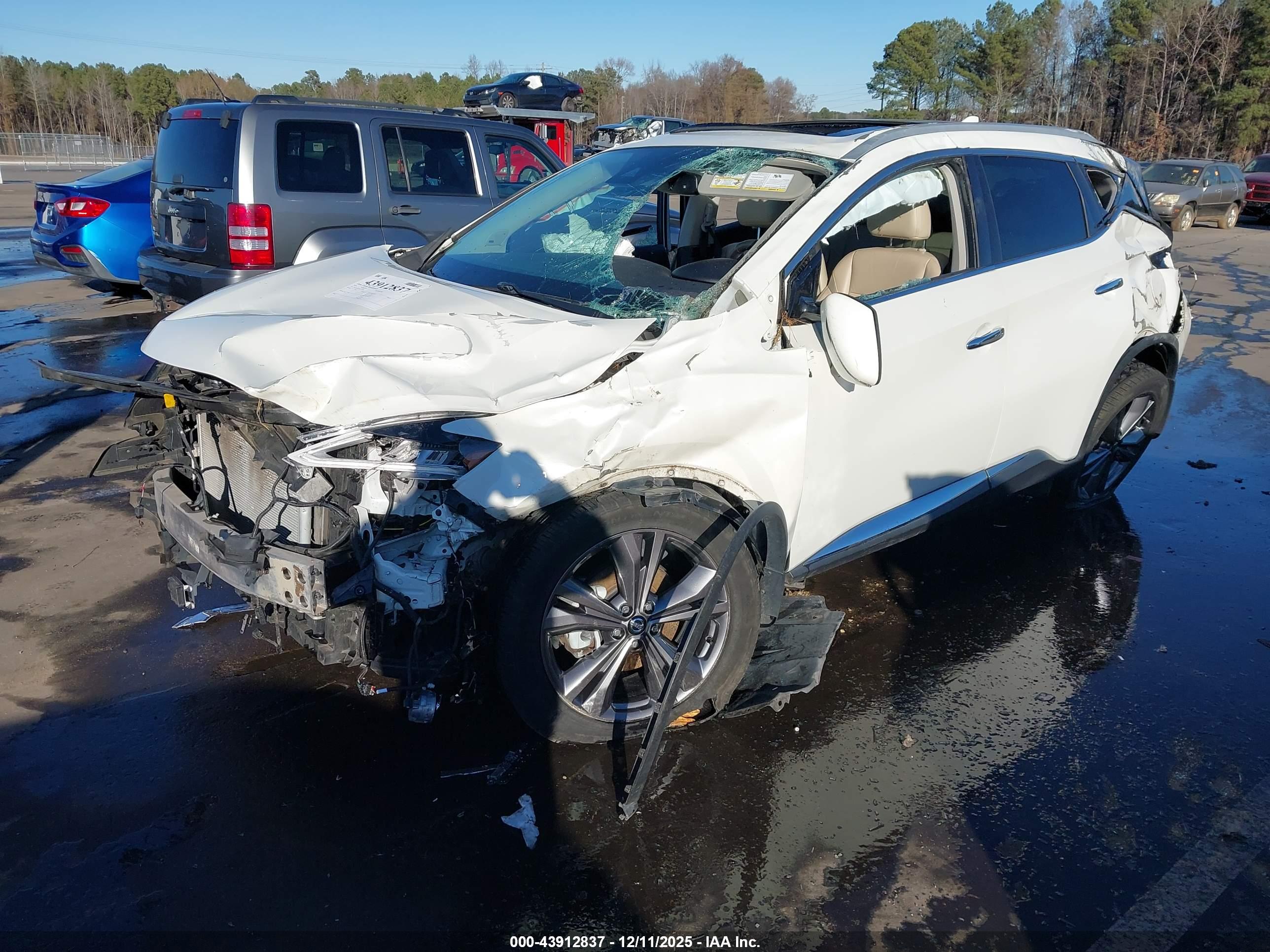 NISSAN MURANO image 2