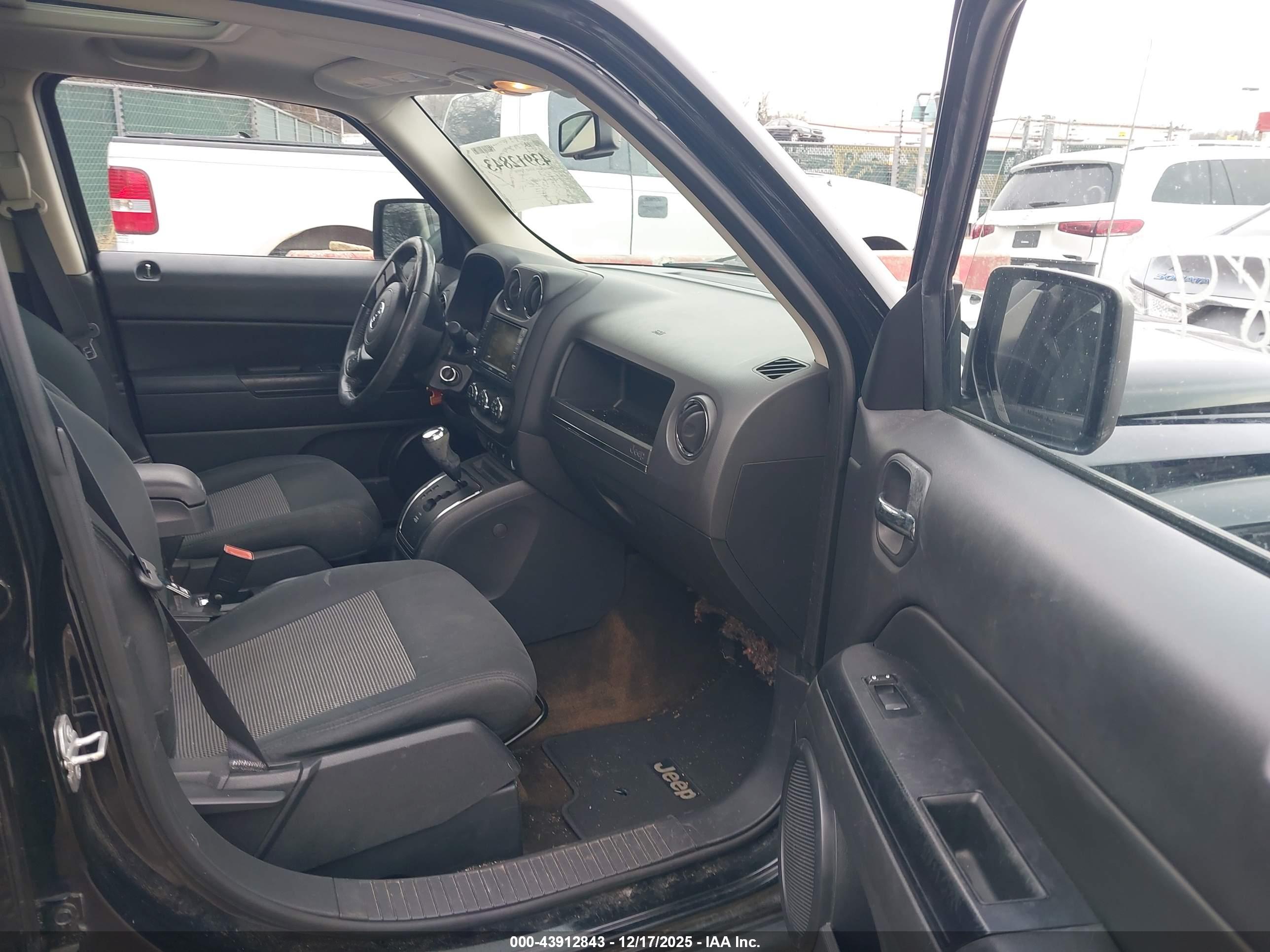 JEEP PATRIOT image 5