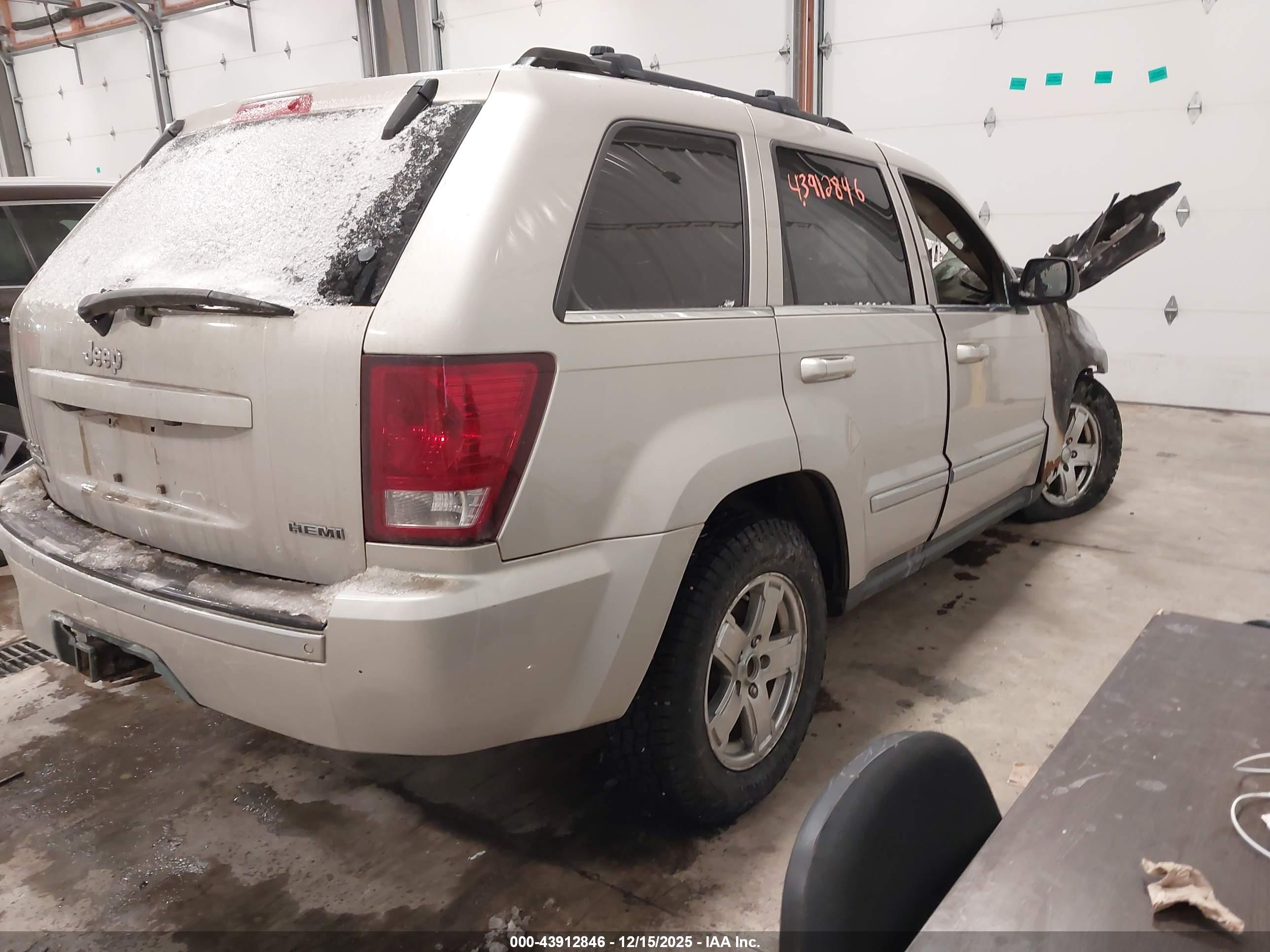 JEEP GRAND image 4