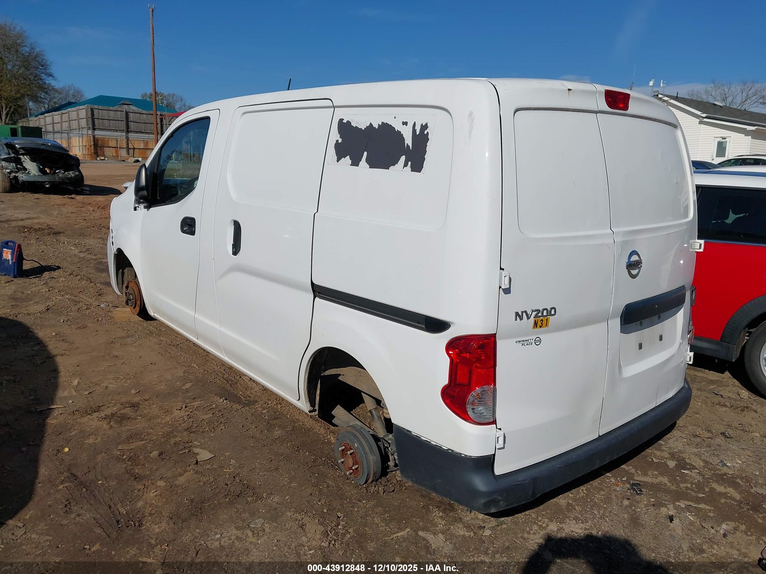 NISSAN NV200 image 3