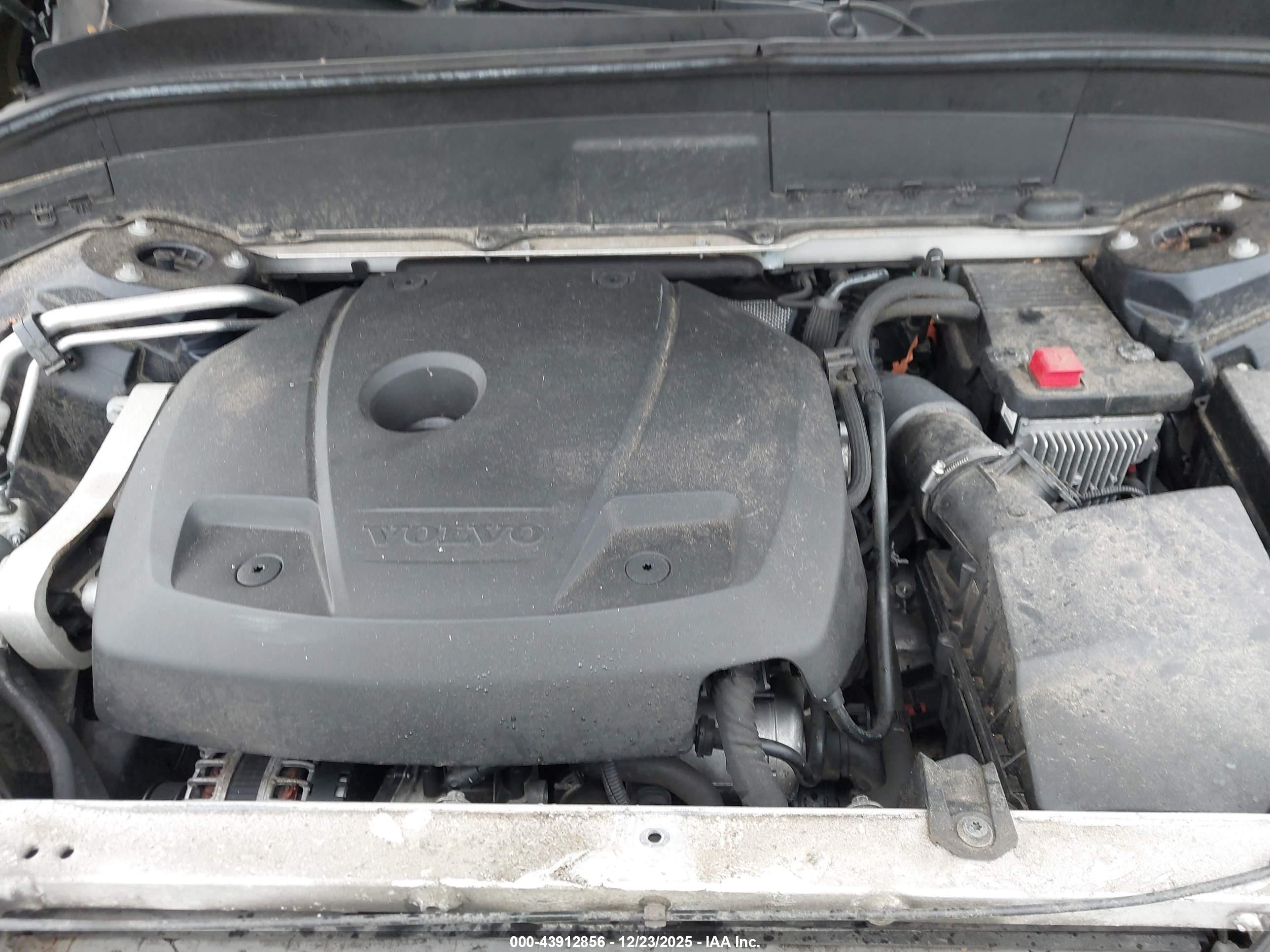 VOLVO XC90 image 10