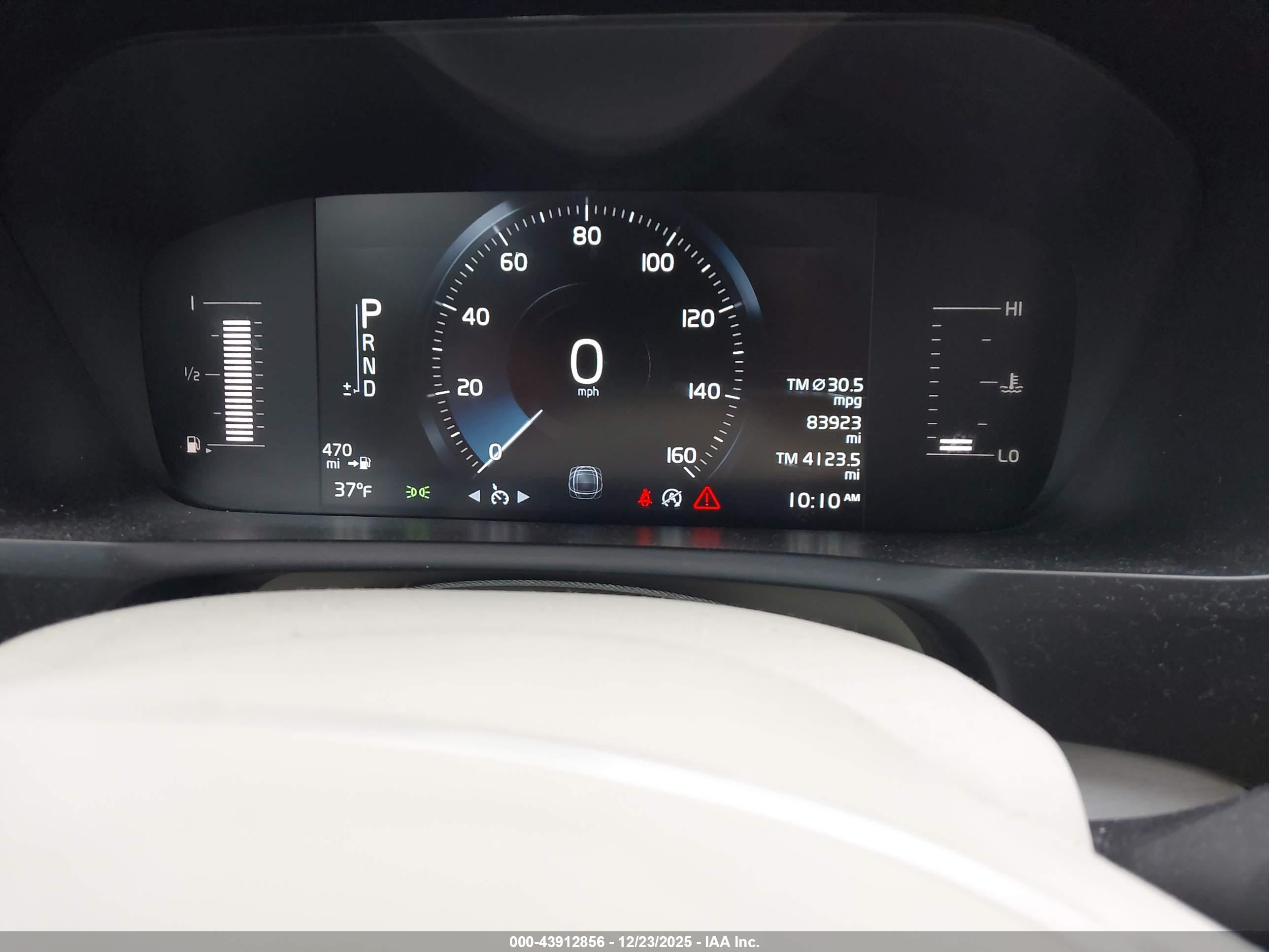 VOLVO XC90 image 7