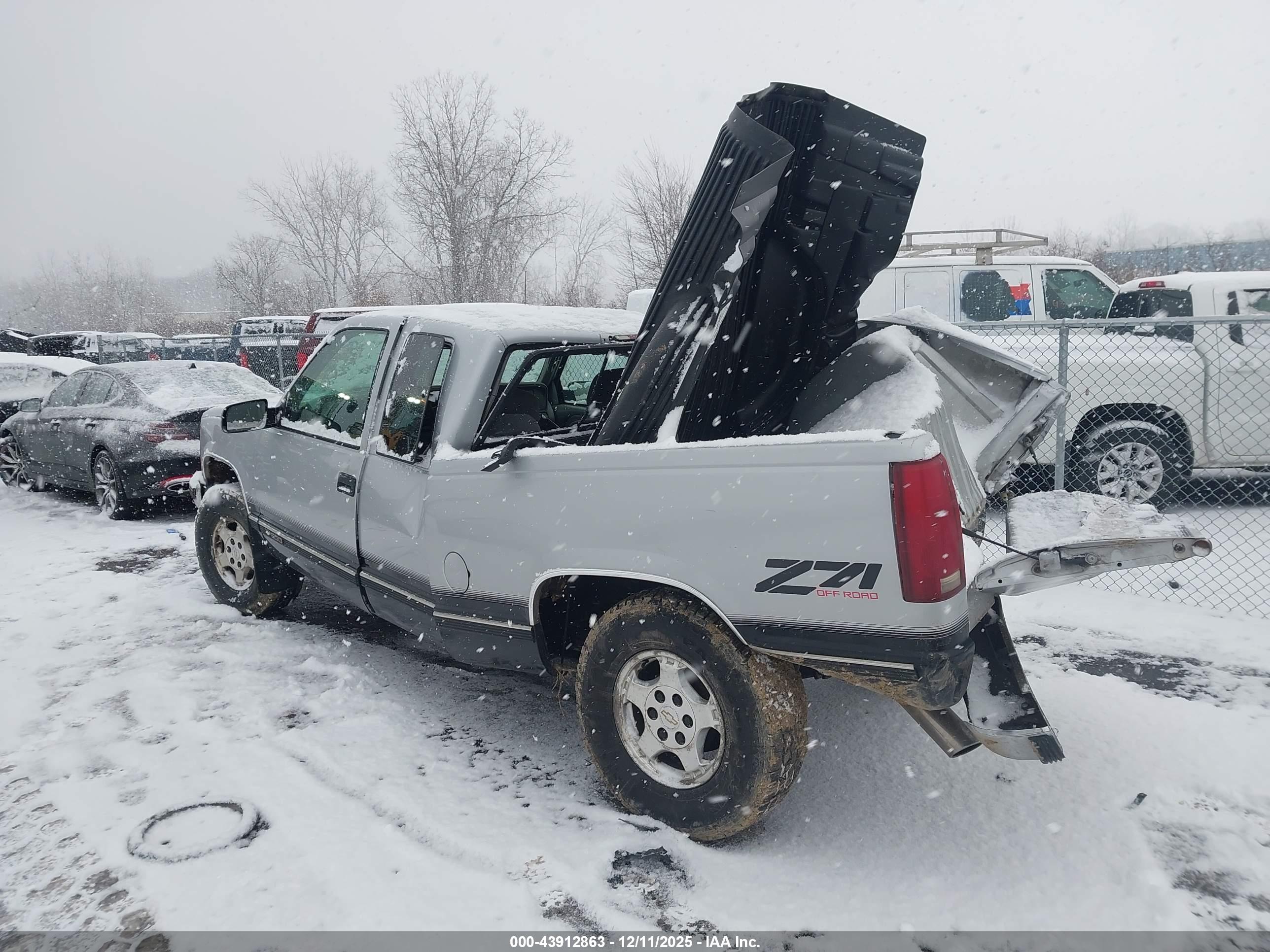 CHEVROLET K1500 image 3