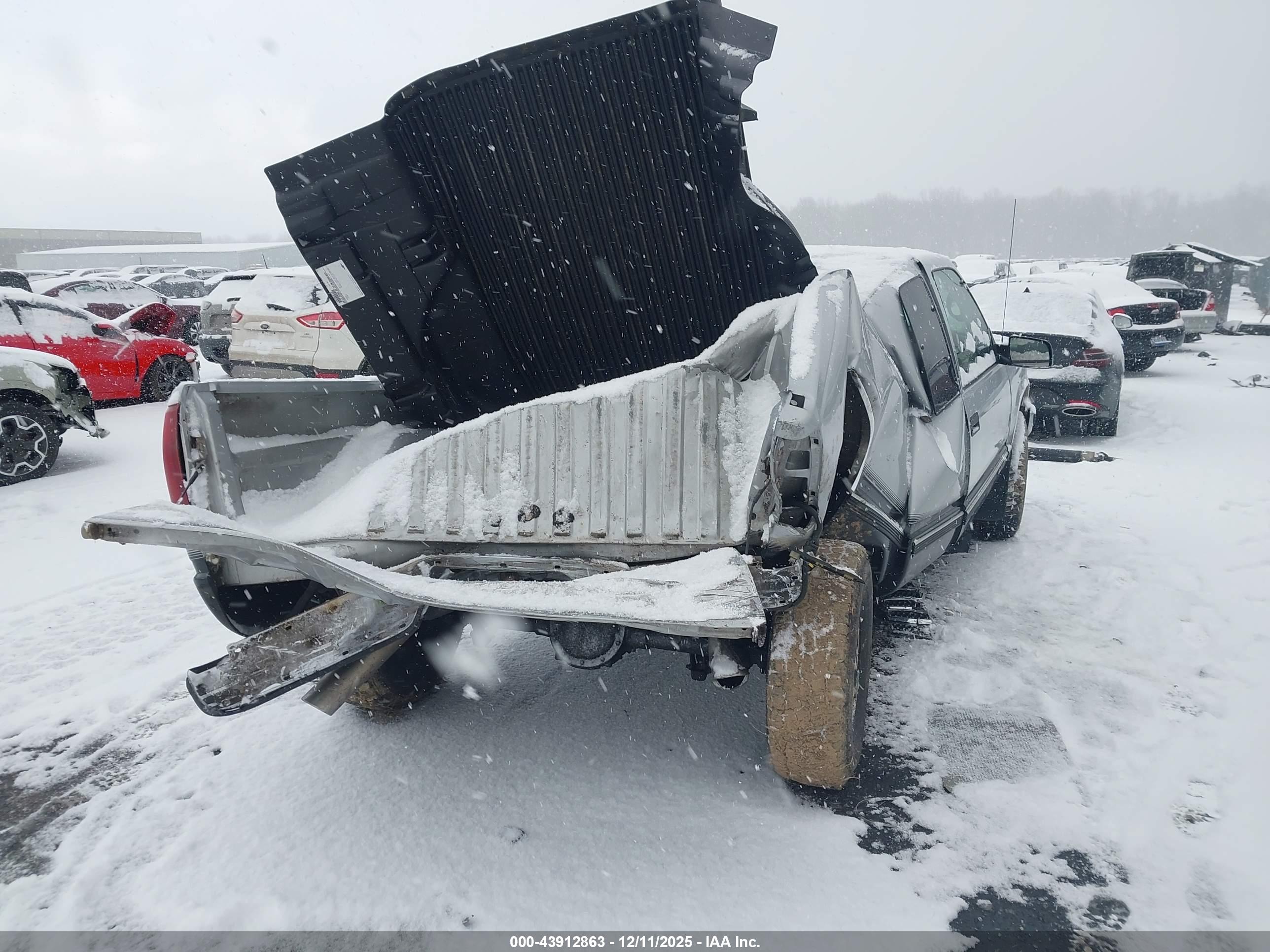CHEVROLET K1500 image 6