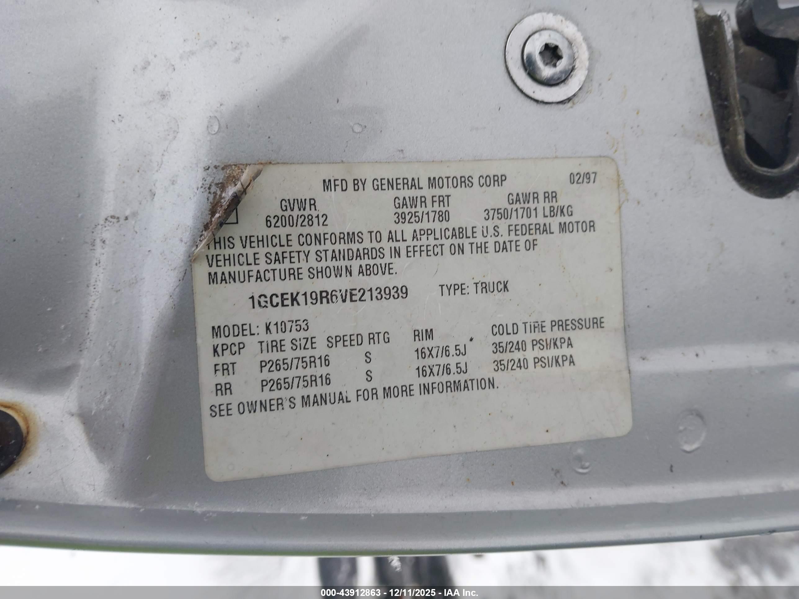 CHEVROLET K1500 image 9