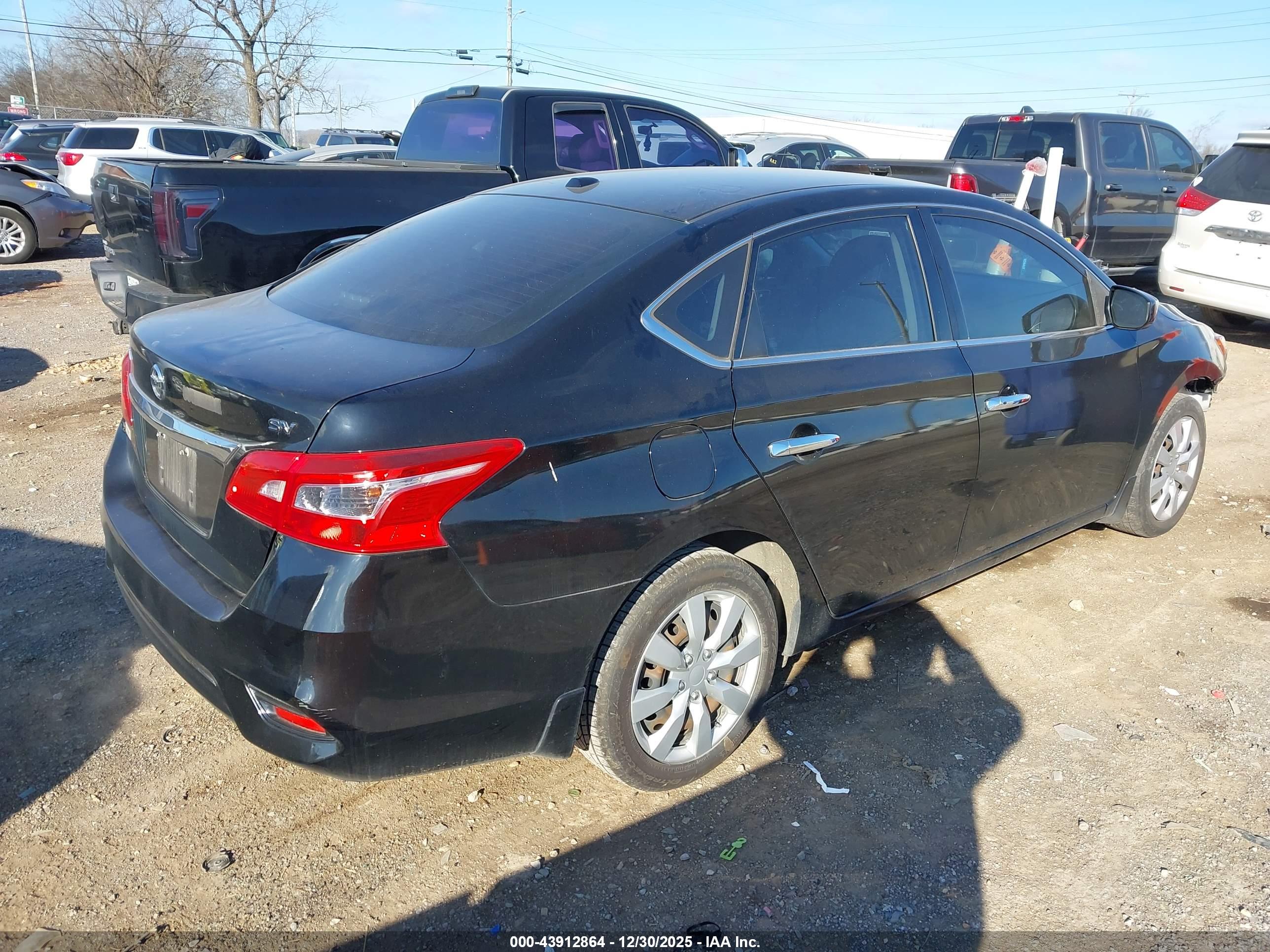 NISSAN SENTRA image 4