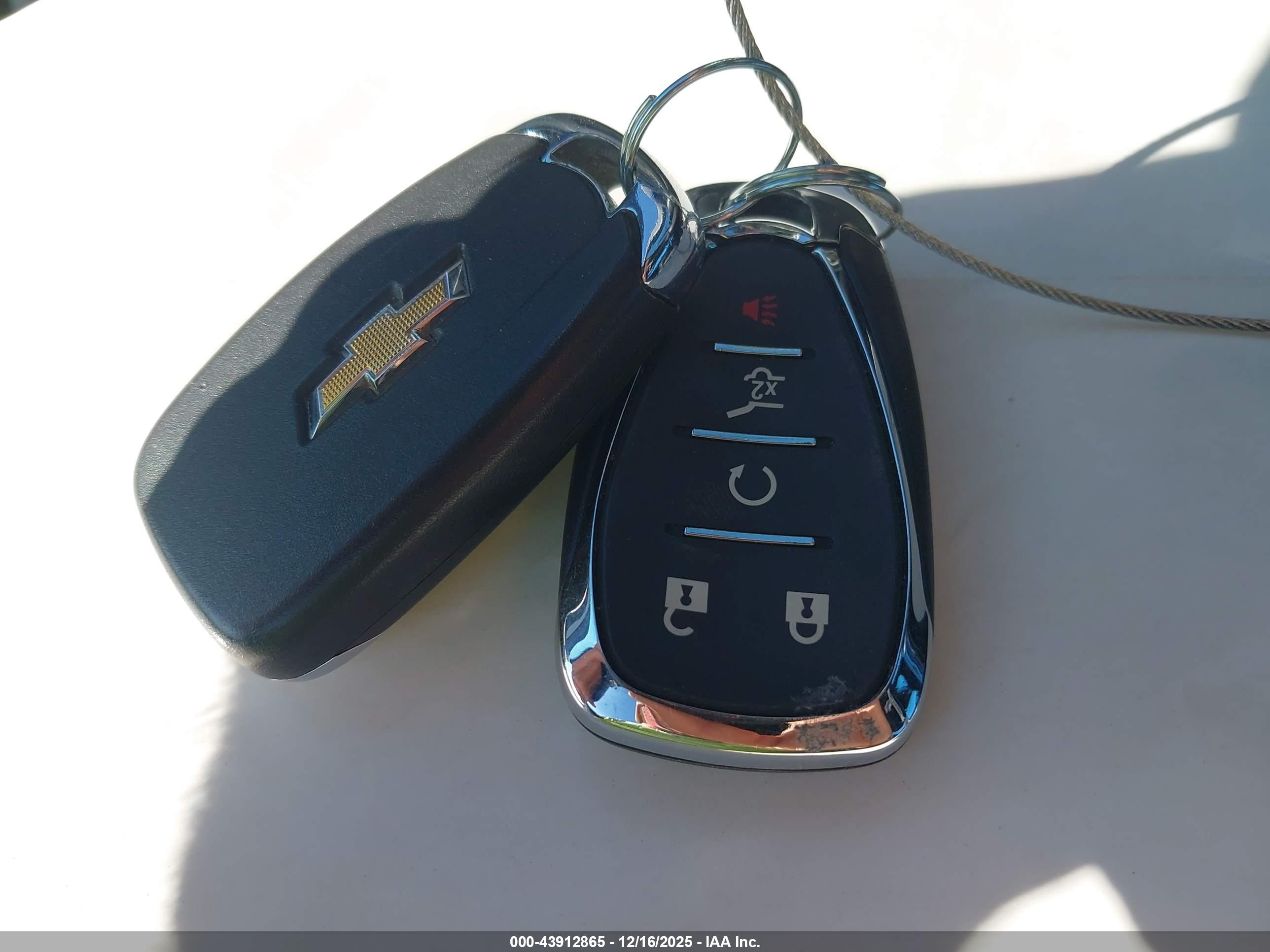 CHEVROLET TRAVERSE image 11